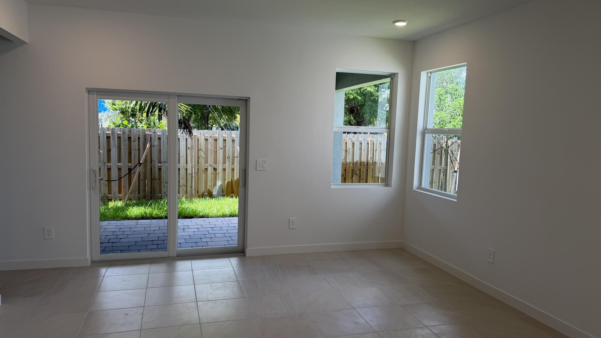 Hunters Manor - Residential Lease