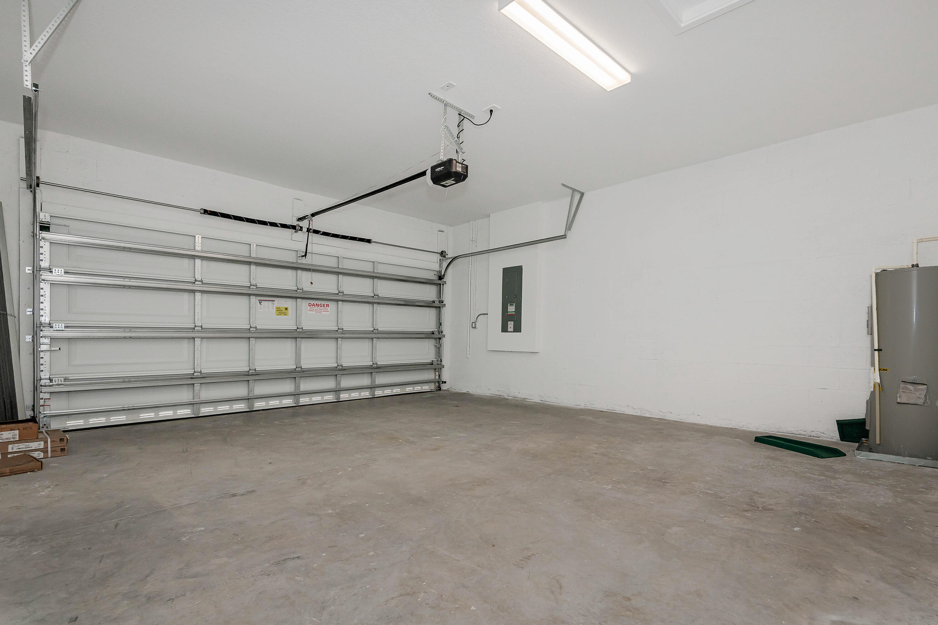 Hunters Manor - Residential Lease