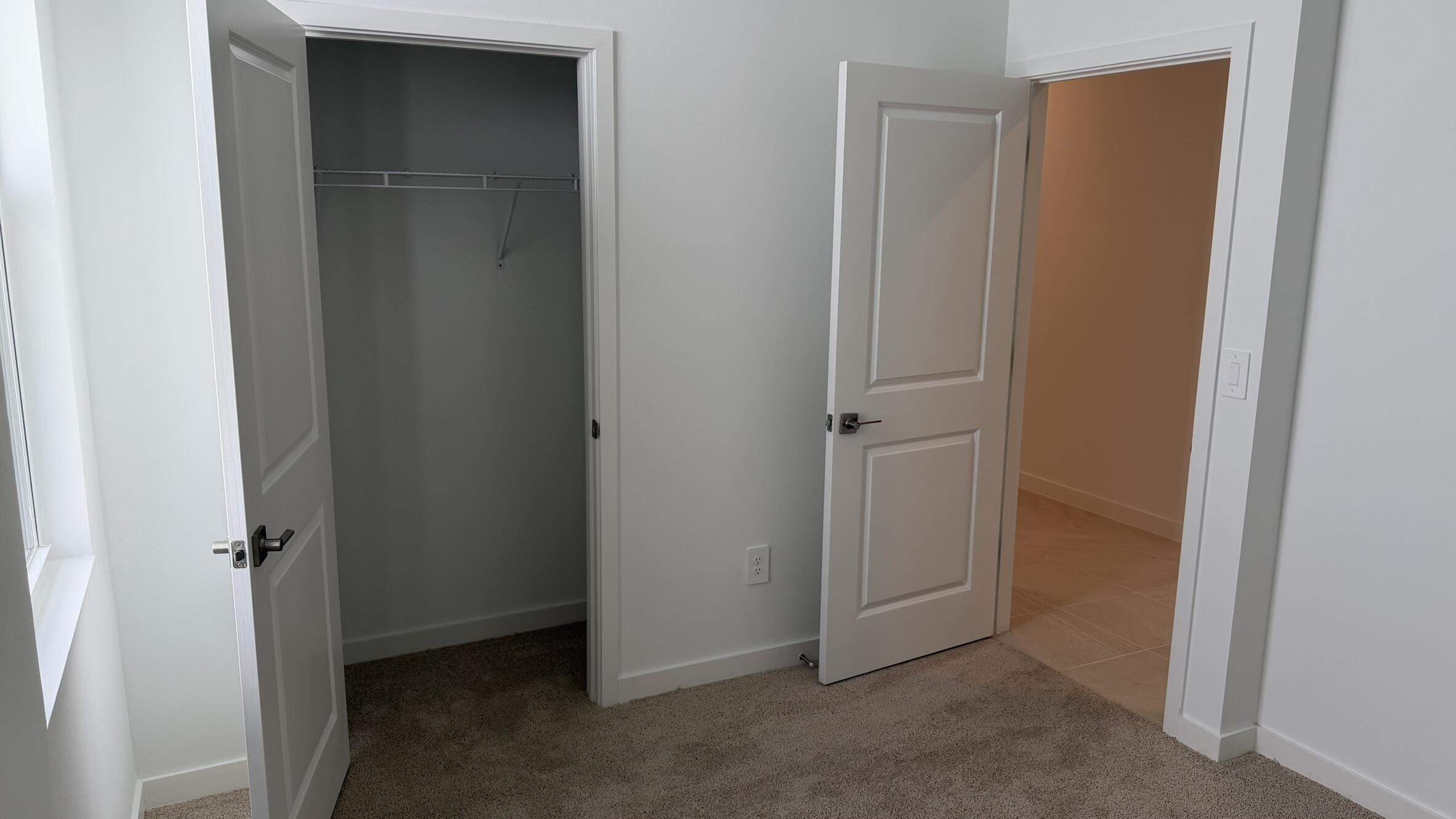 Hunters Manor - Residential Lease