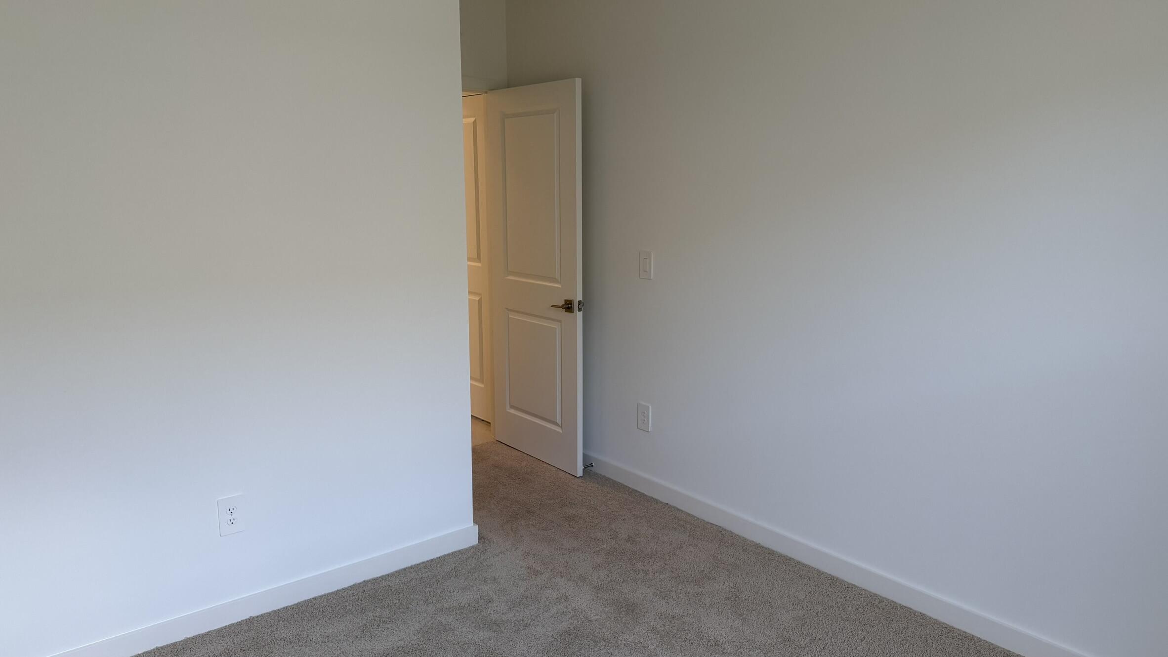 Hunters Manor - Residential Lease