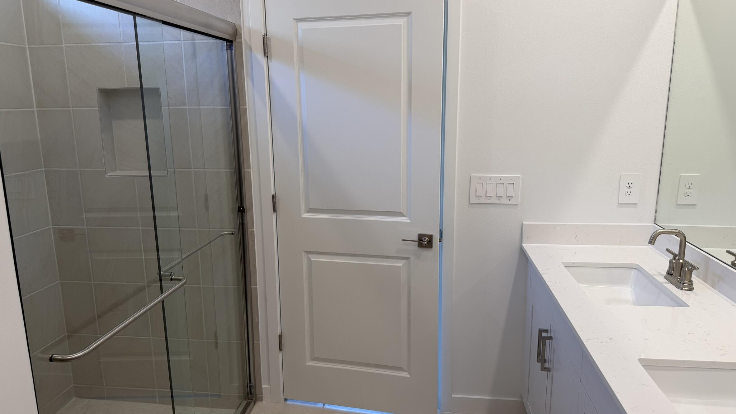 Hunters Manor - Residential Lease