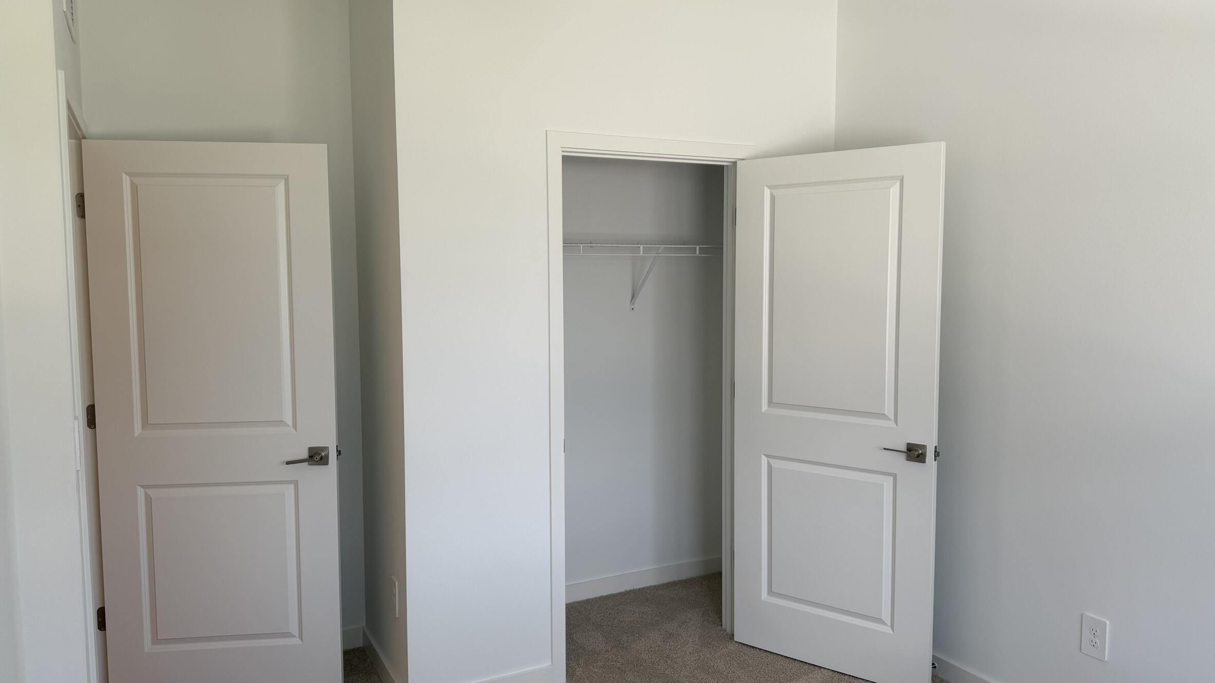 Hunters Manor - Residential Lease