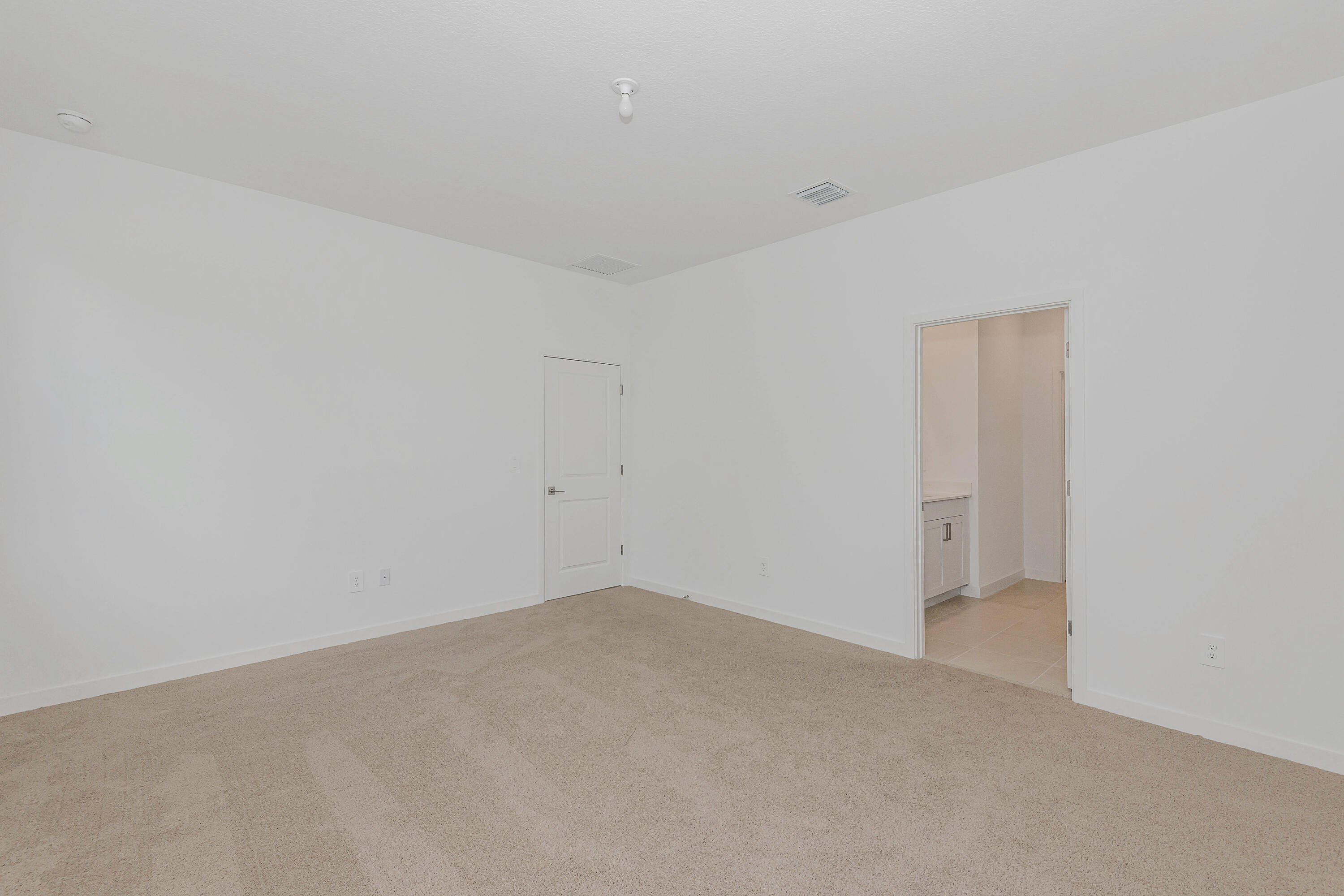 Hunters Manor - Residential Lease