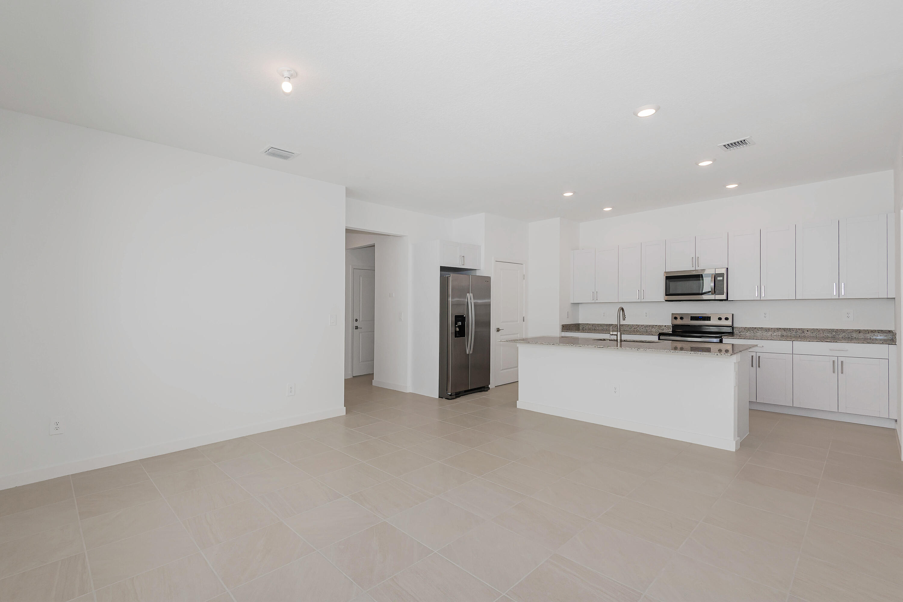 Hunters Manor - Residential Lease