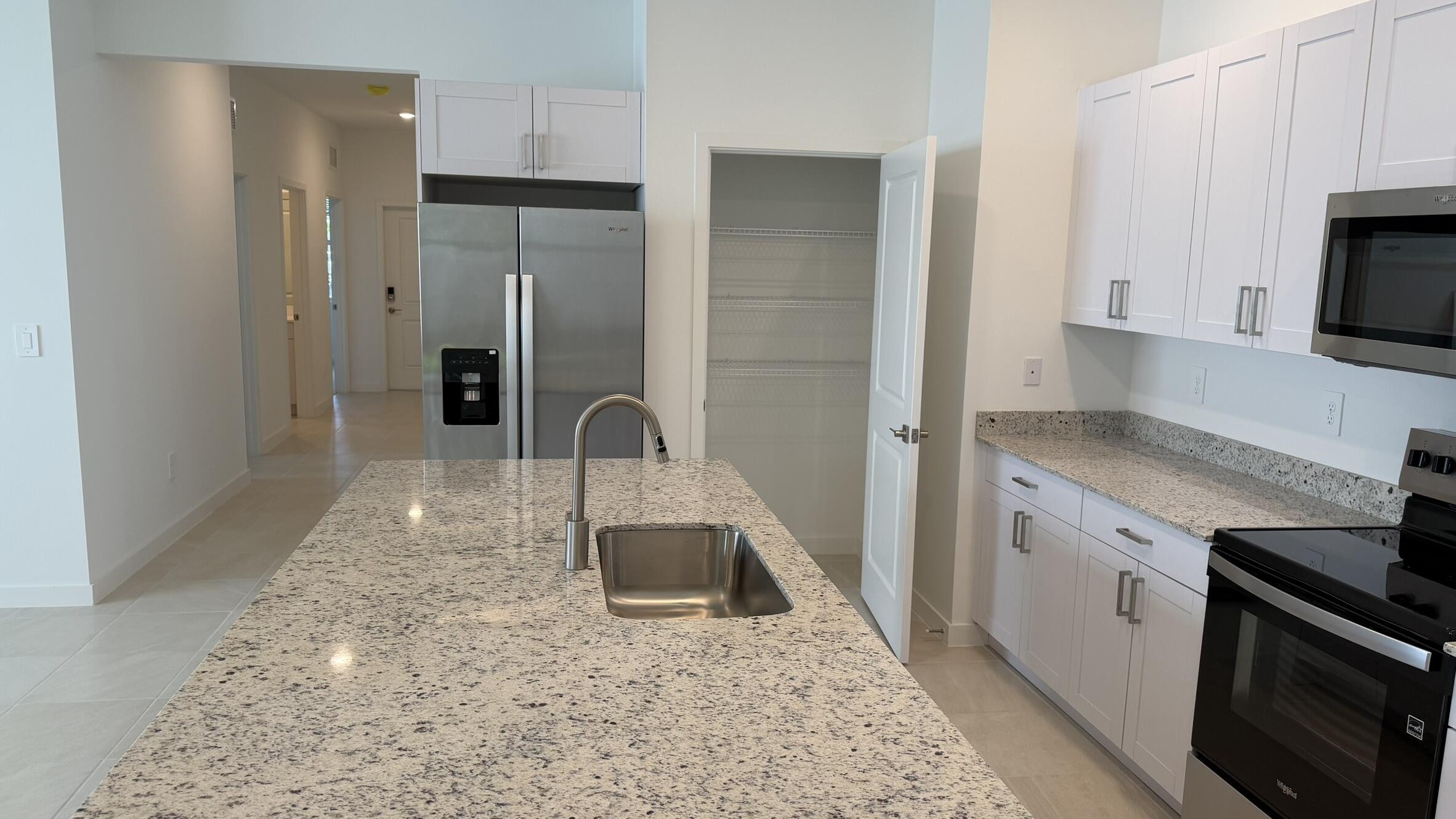 Hunters Manor - Residential Lease