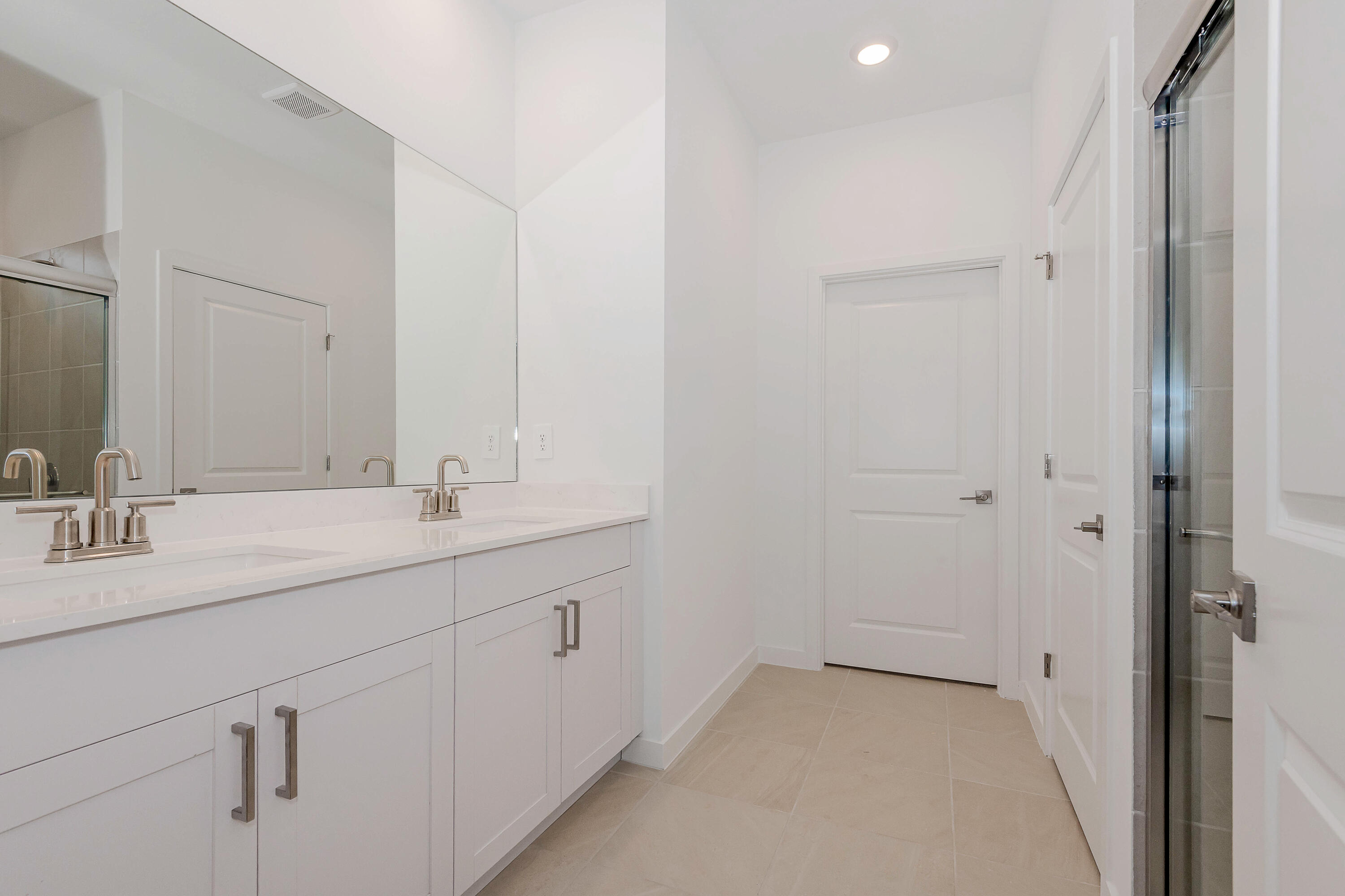 Hunters Manor - Residential Lease