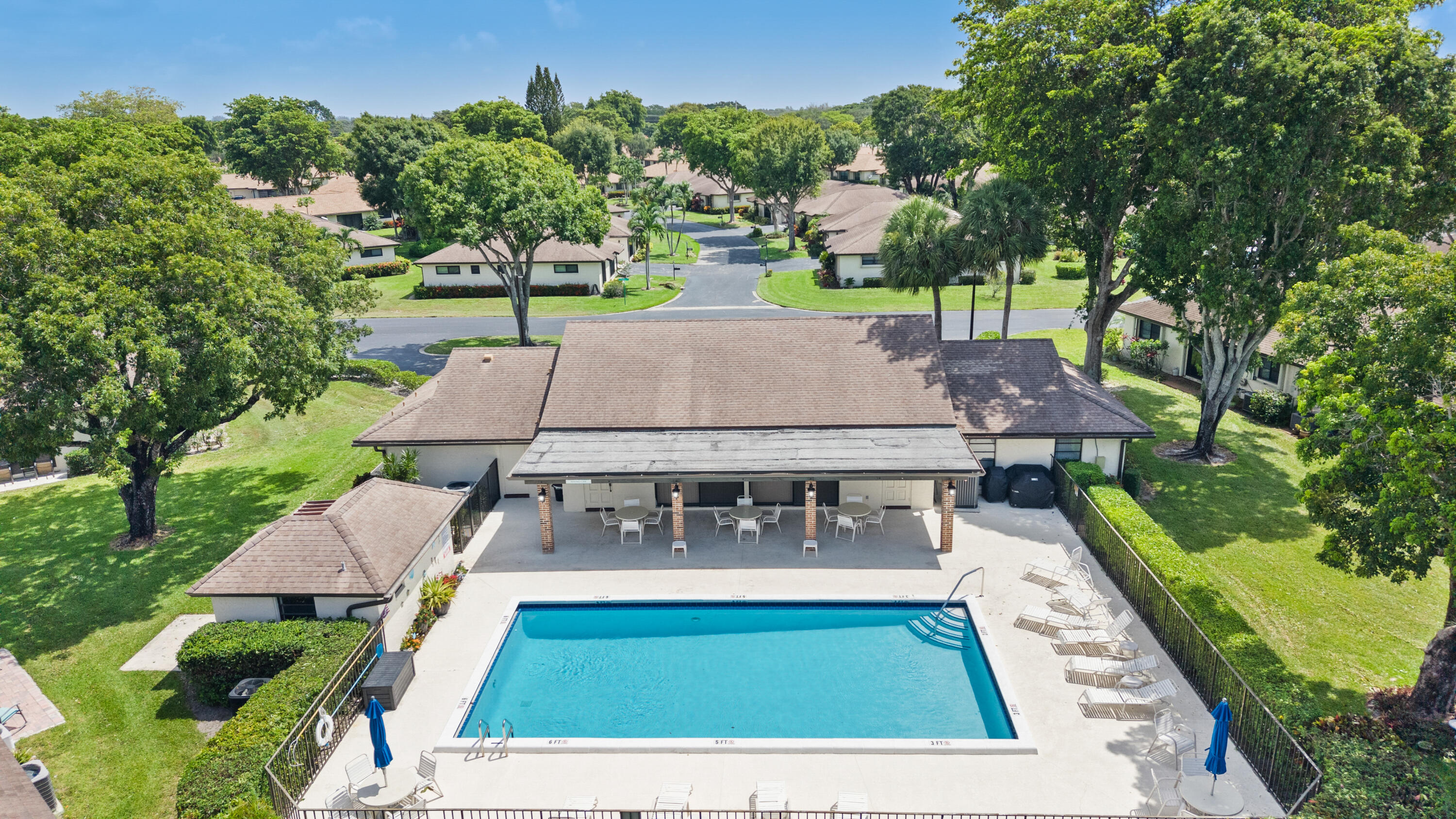 GREENTREE VILLAS CONDO - Residential