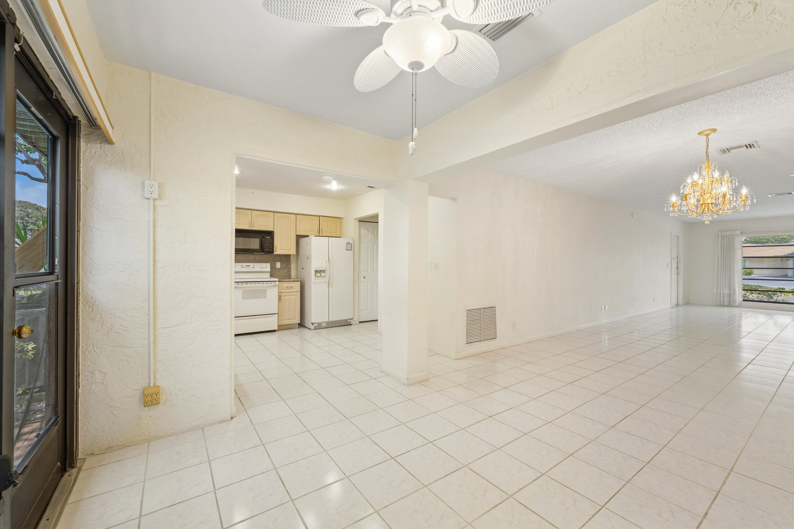 GREENTREE VILLAS CONDO - Residential