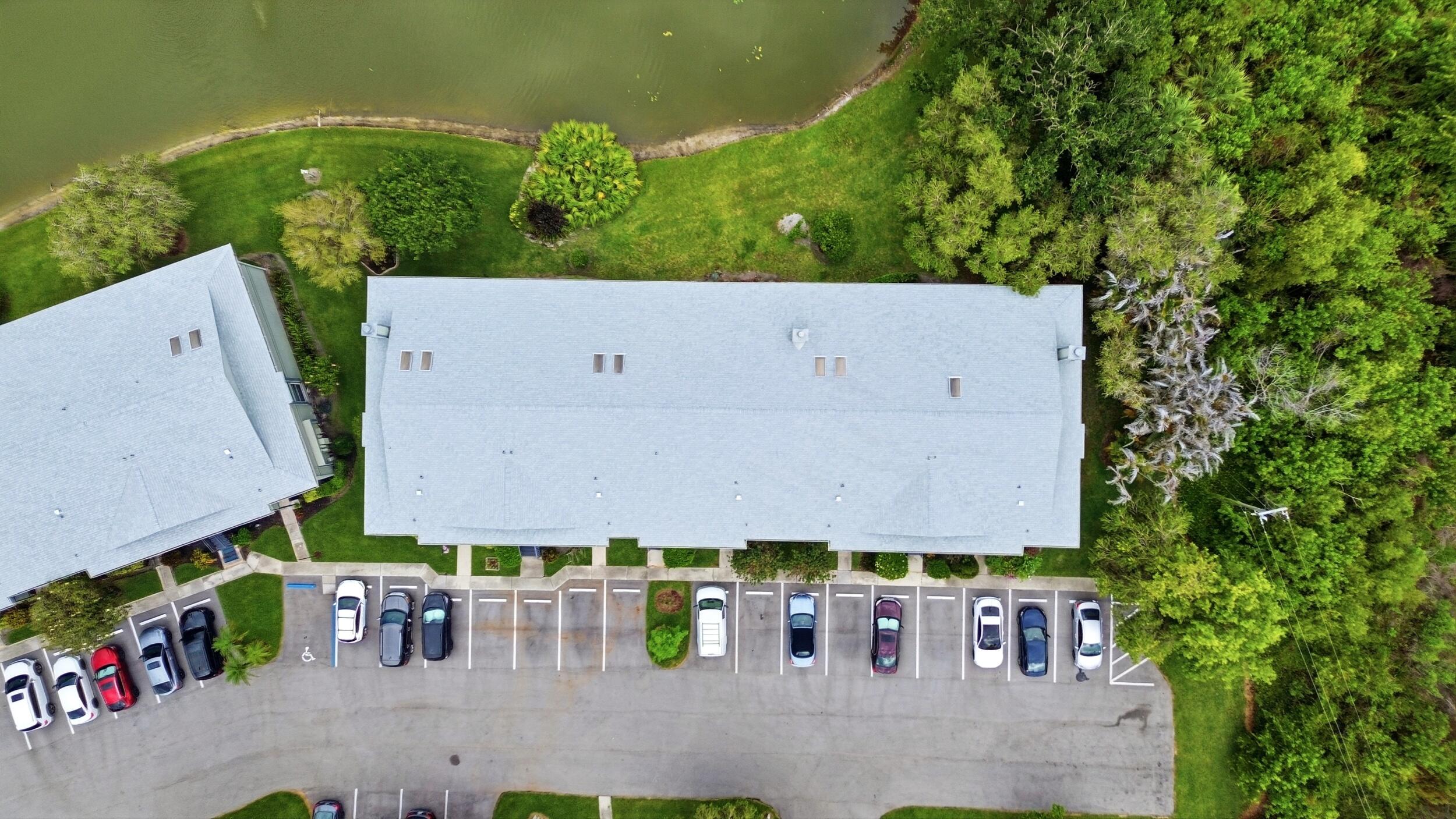PINECROFT CONDO - Residential