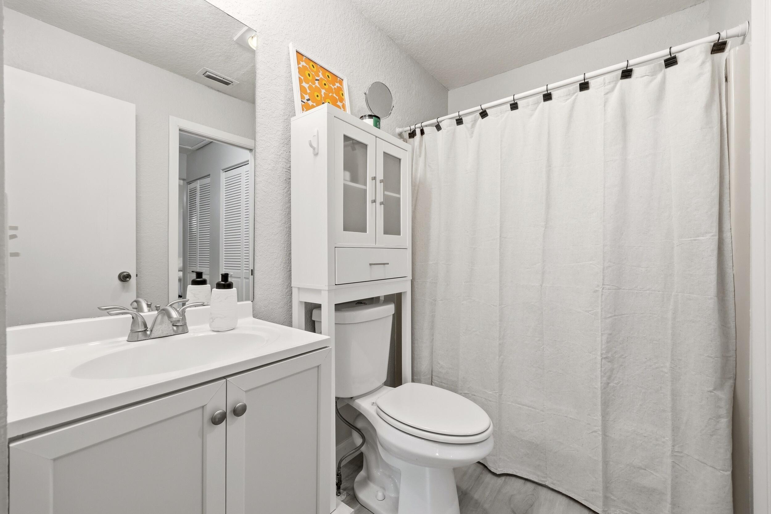 PINECROFT CONDO - Residential