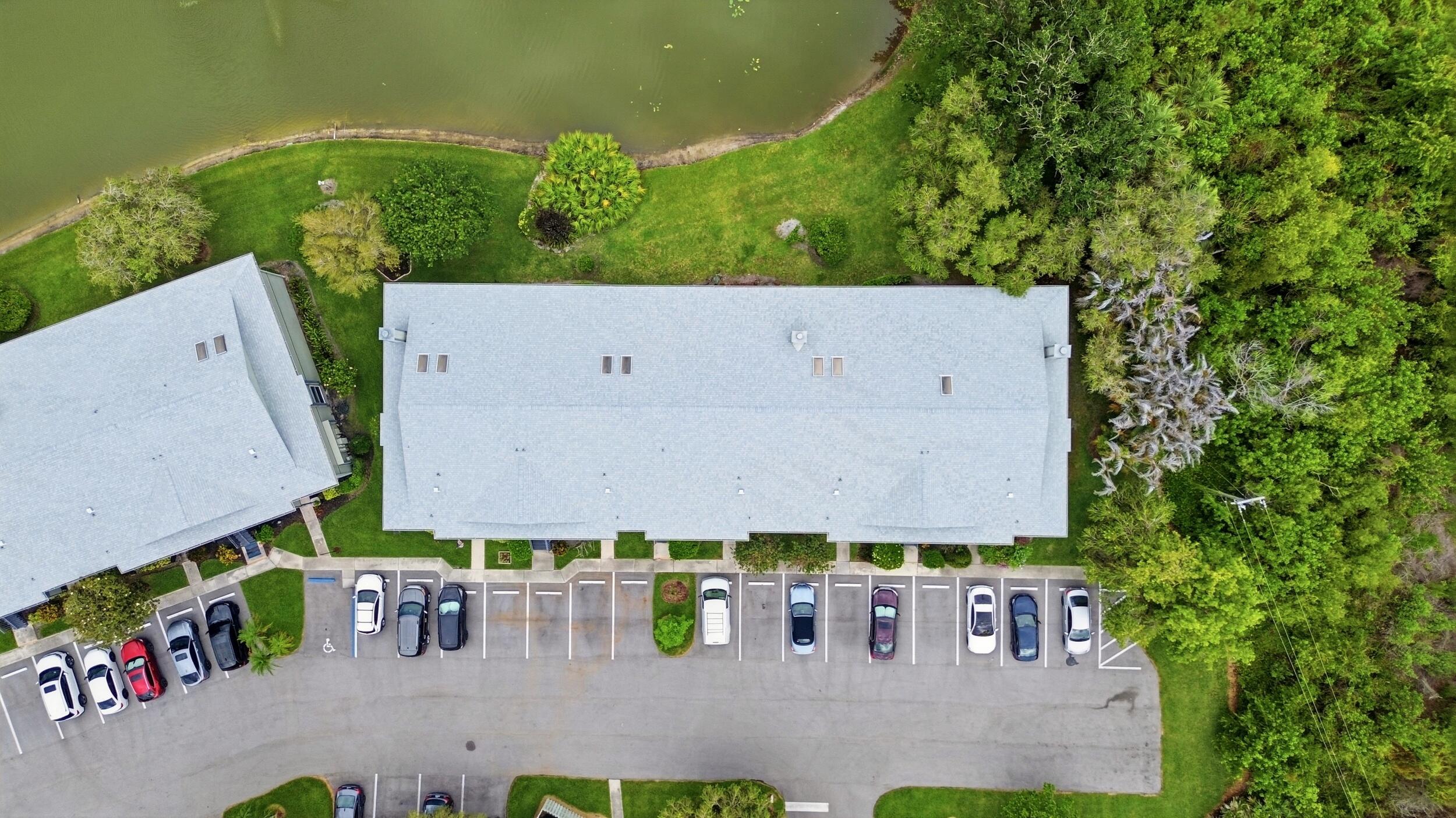 PINECROFT CONDO - Residential