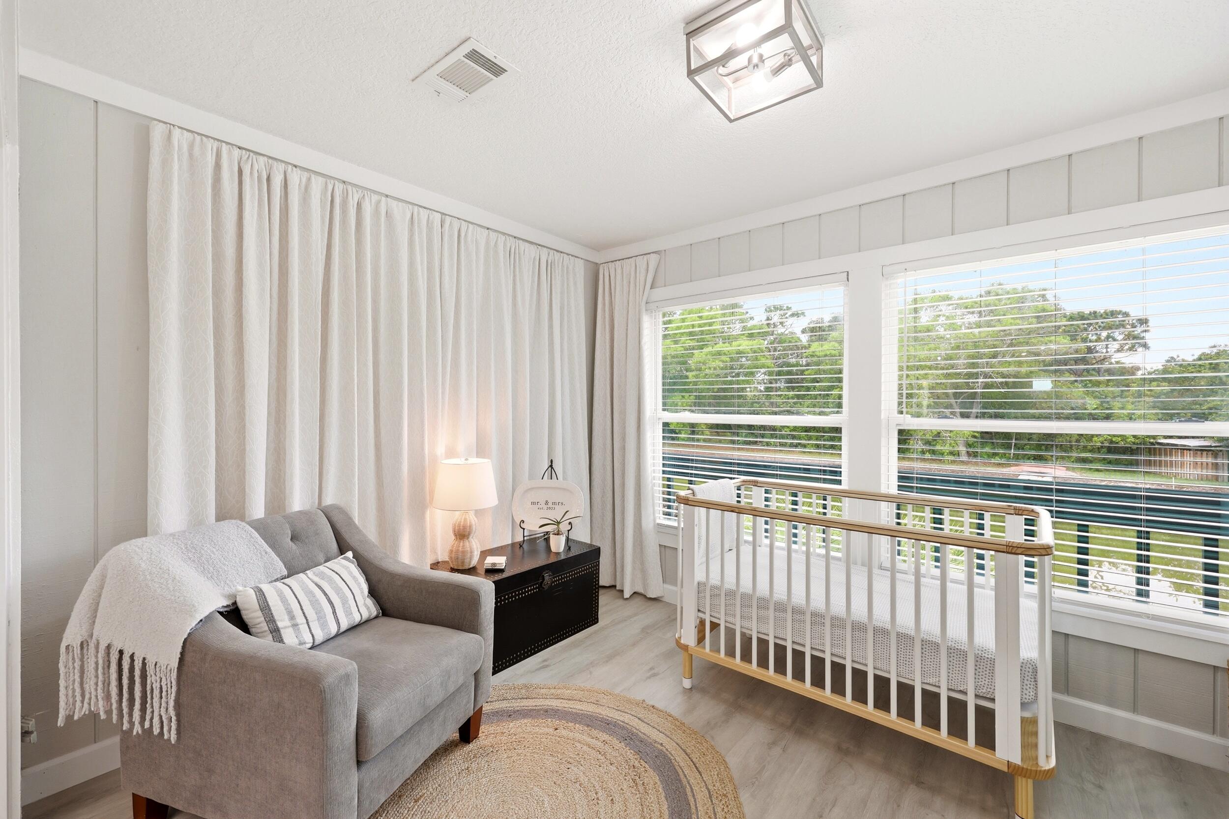 PINECROFT CONDO - Residential