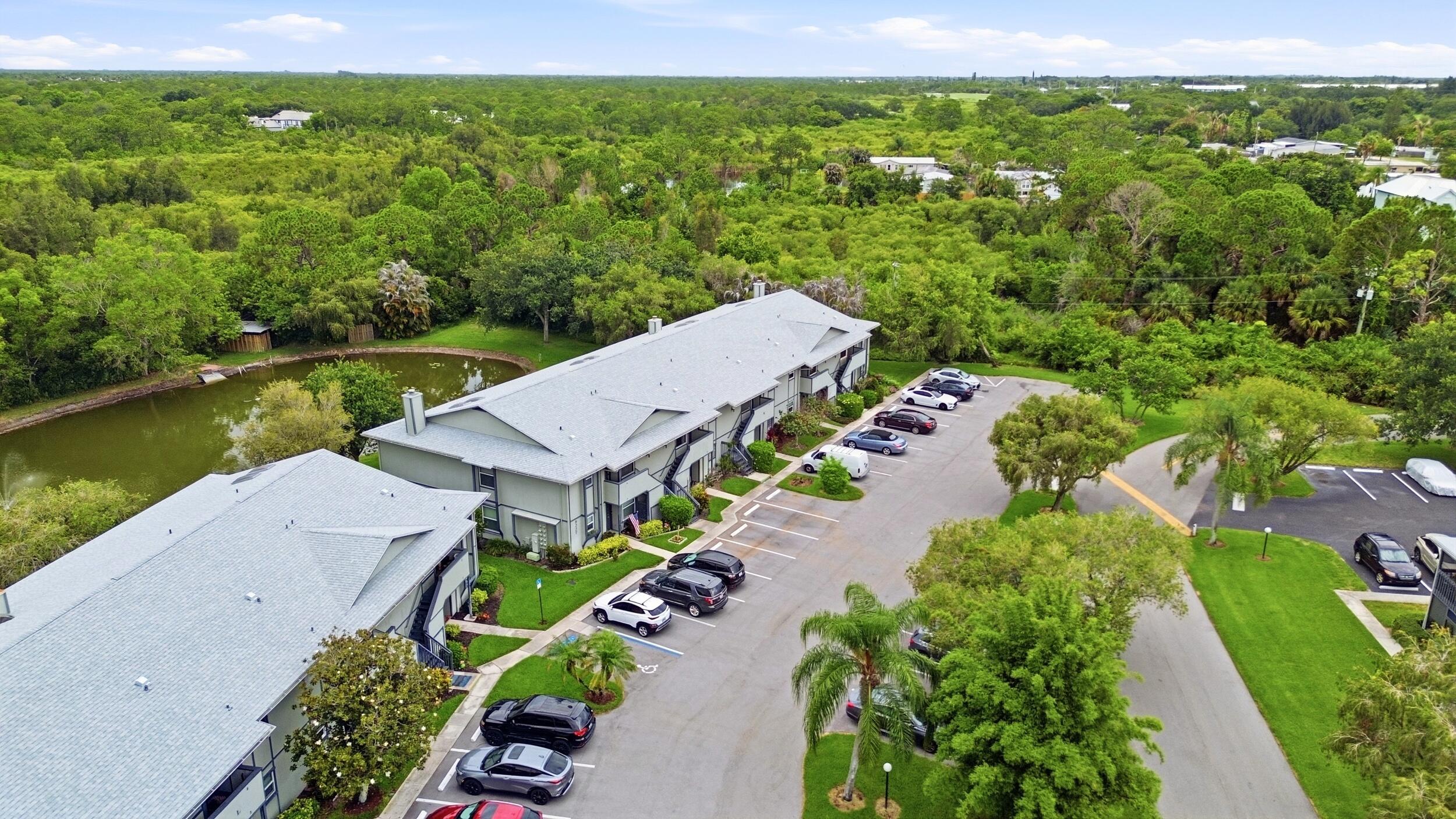 PINECROFT CONDO - Residential