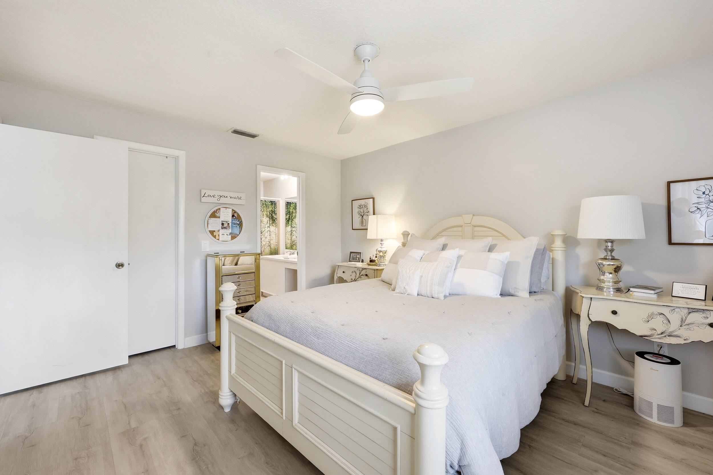 PINECROFT CONDO - Residential