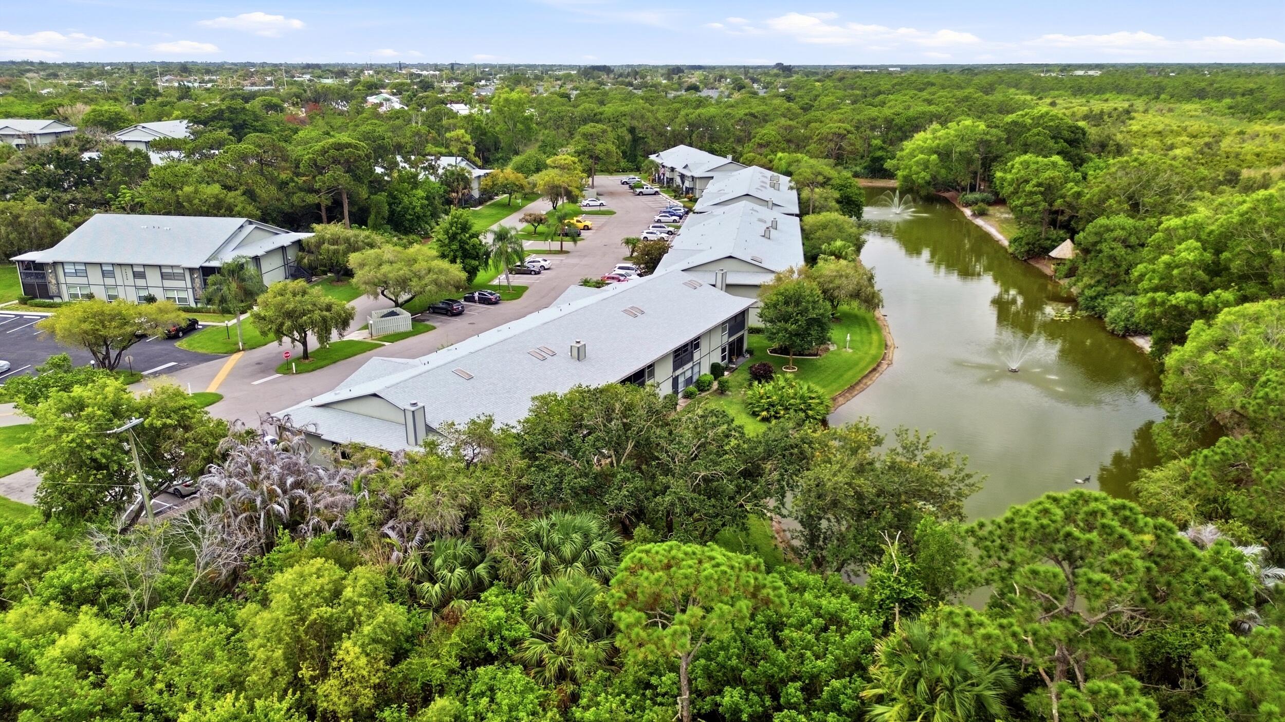 PINECROFT CONDO - Residential