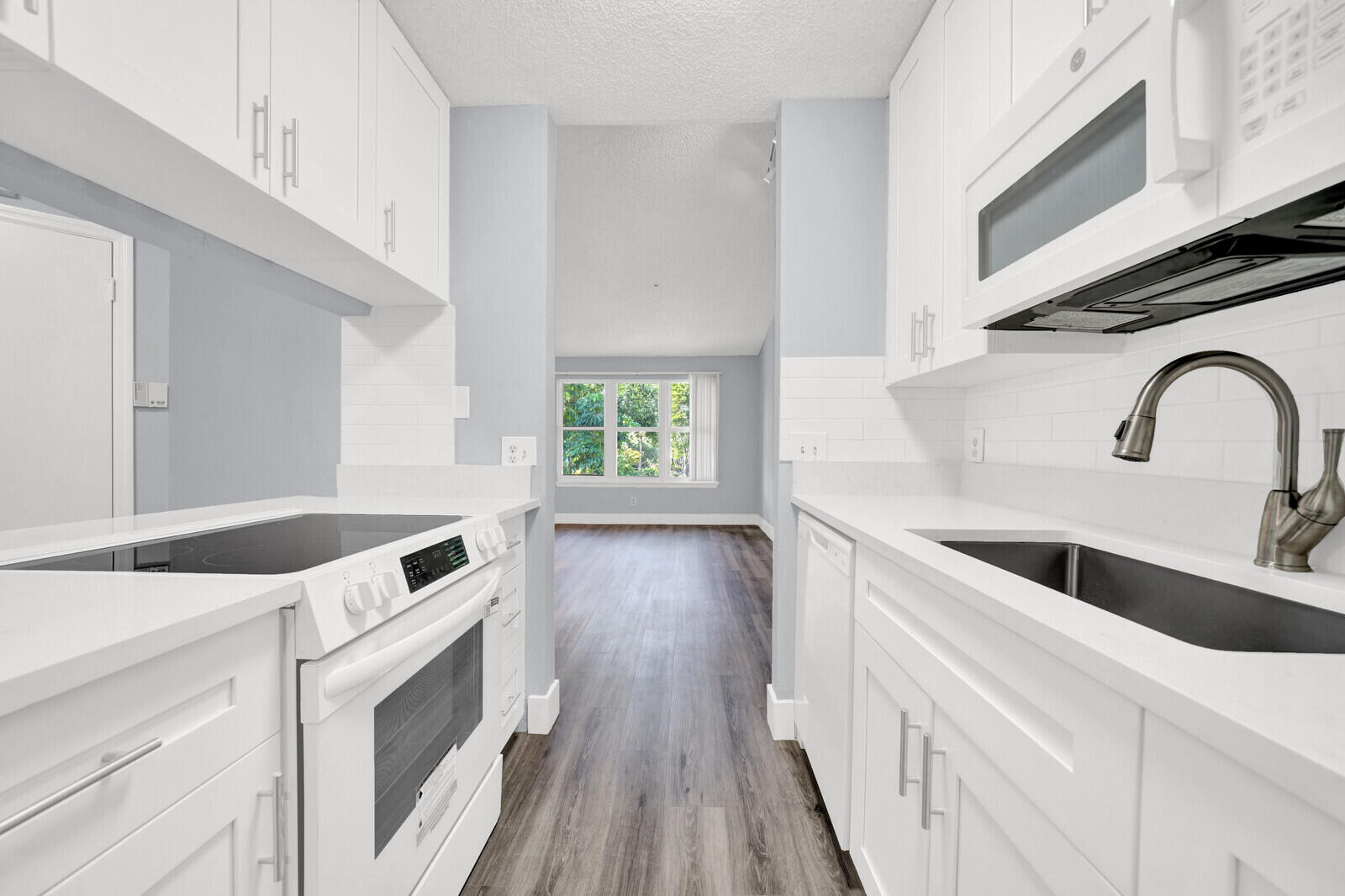 BOYNTON LANDINGS CONDO - Residential Lease