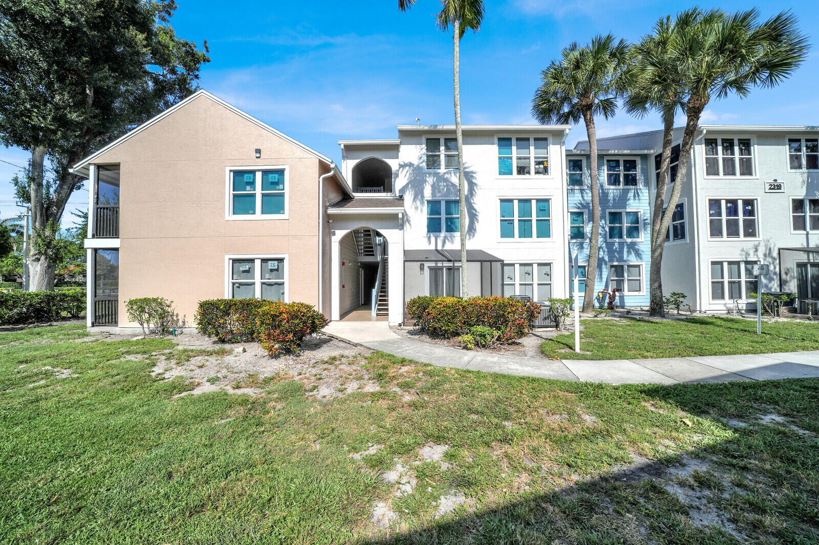 BOYNTON LANDINGS CONDO - Residential Lease