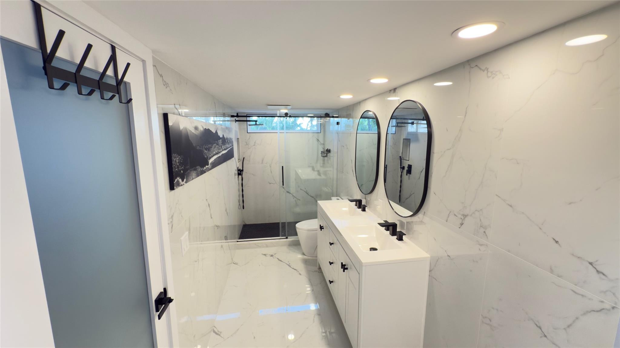 PALM ROYAL CONDOMINIUM - Residential