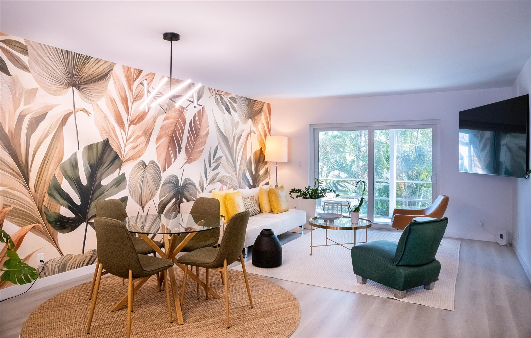PALM ROYAL CONDOMINIUM - Residential