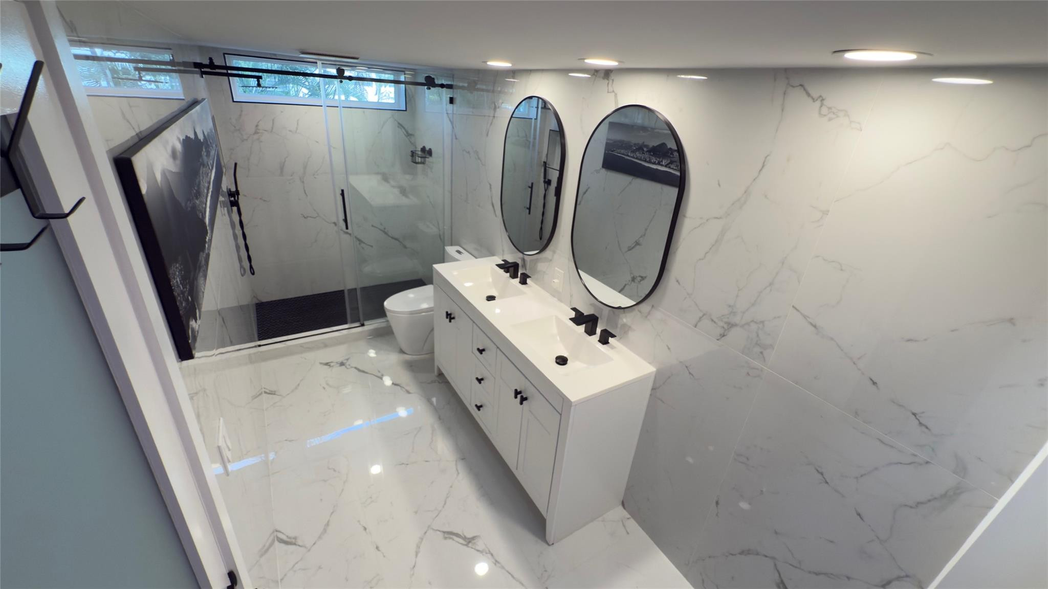 PALM ROYAL CONDOMINIUM - Residential