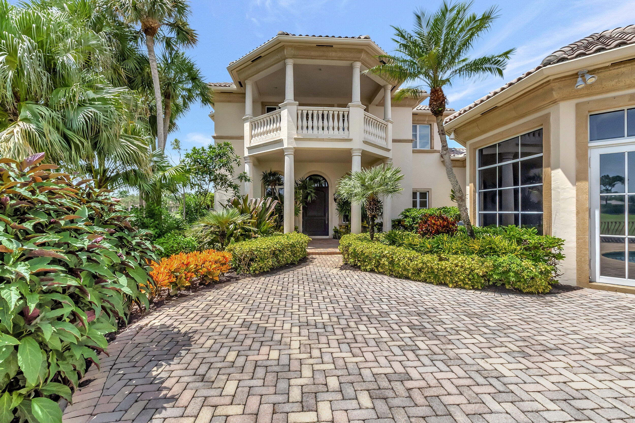 Isla Verde - Residential