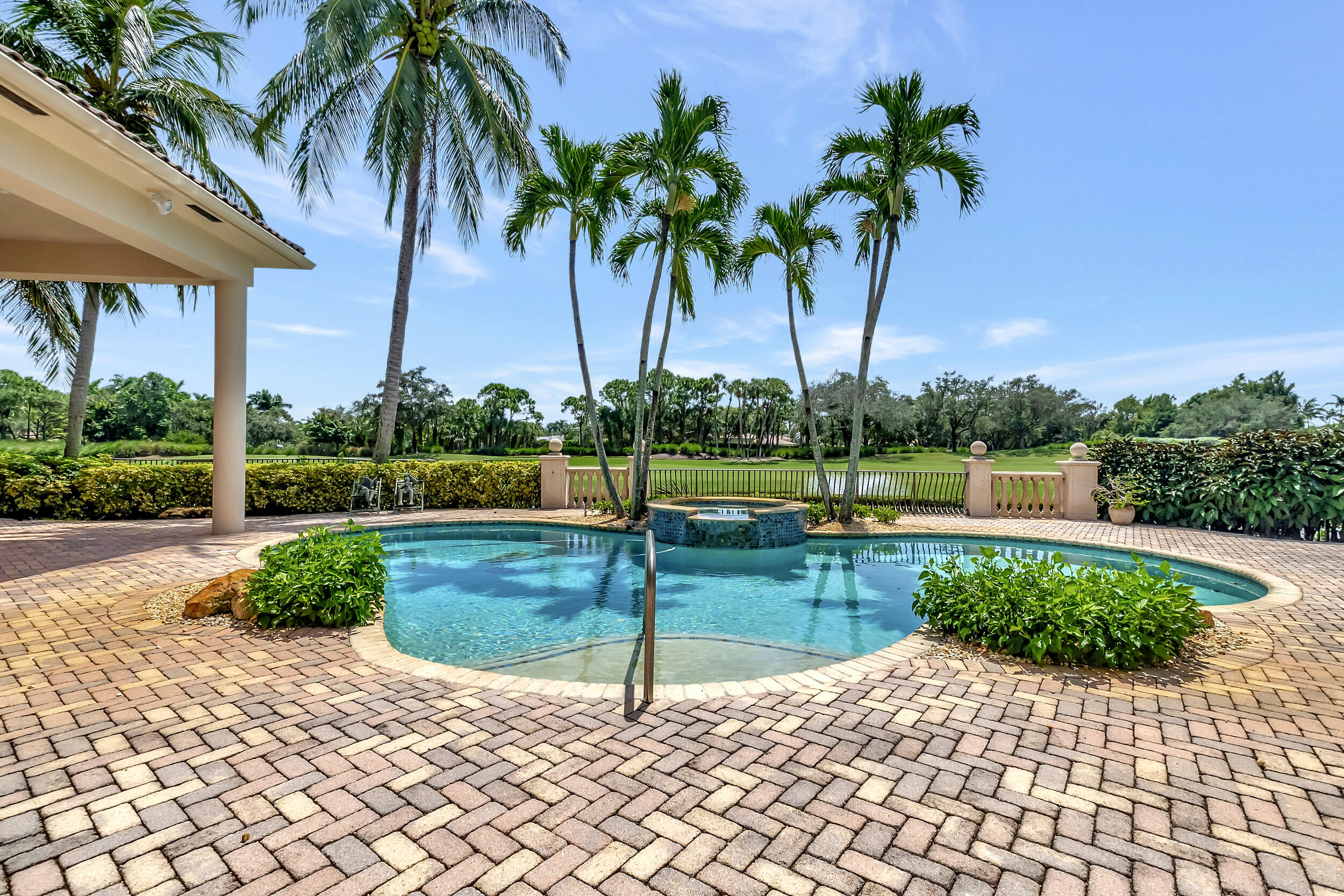 Isla Verde - Residential