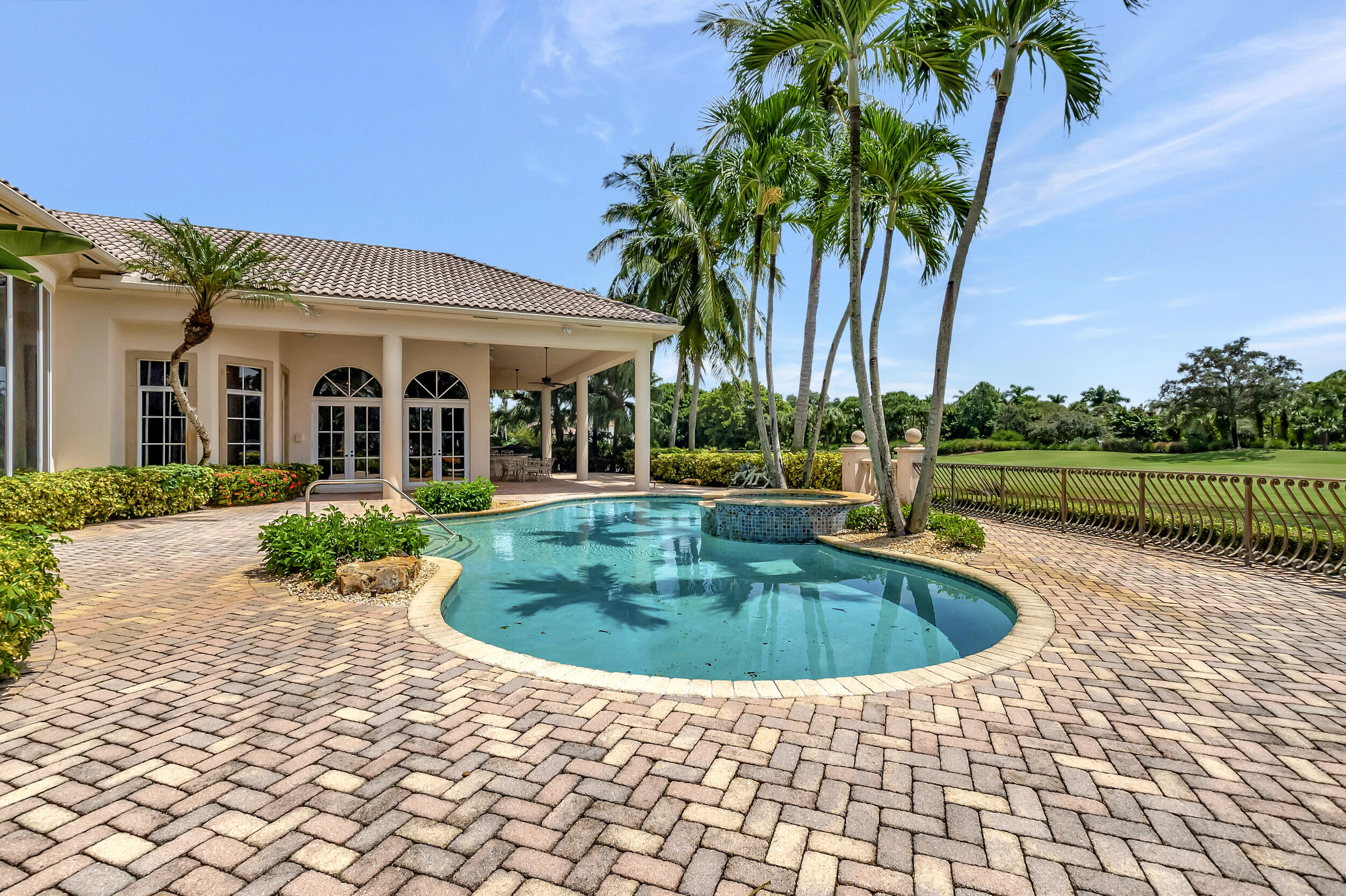 Isla Verde - Residential