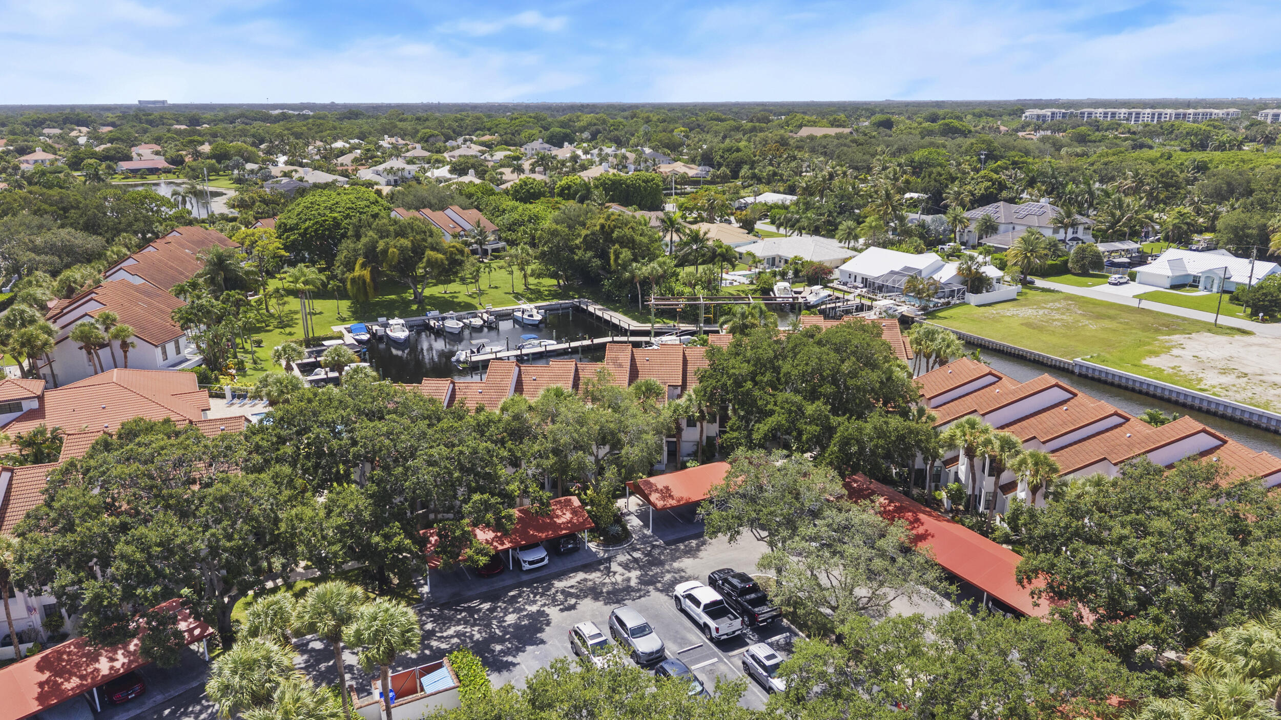 MARINERS COVE 1 - Residential