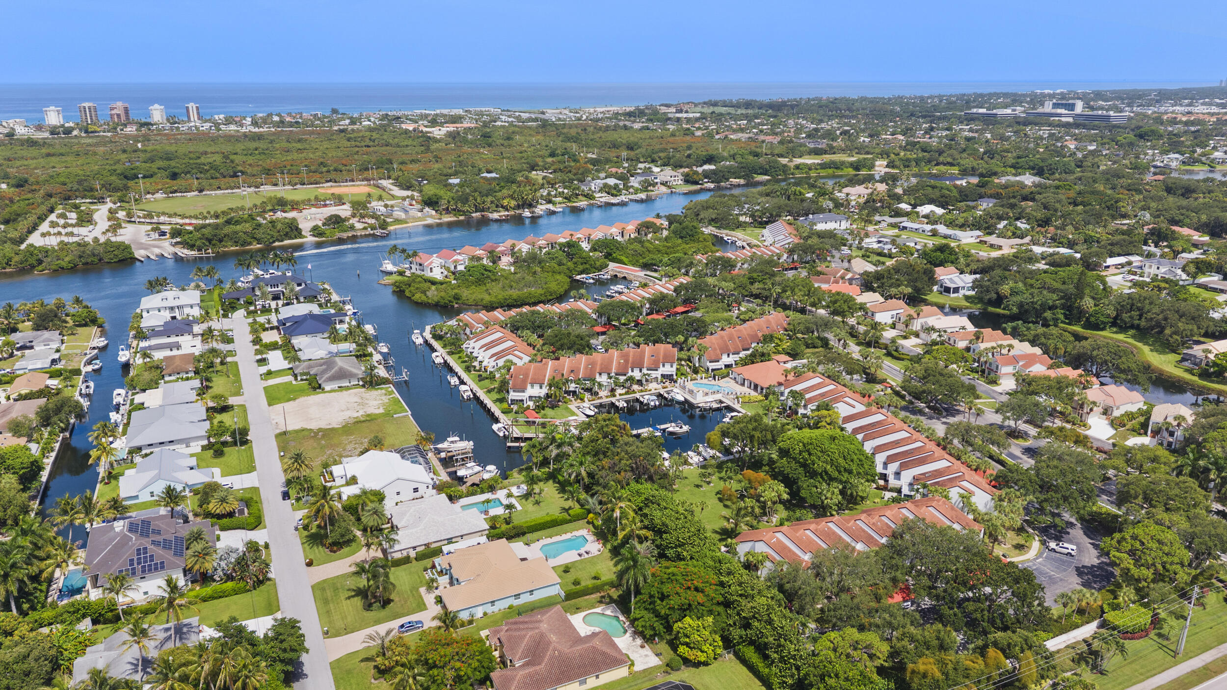 MARINERS COVE 1 - Residential