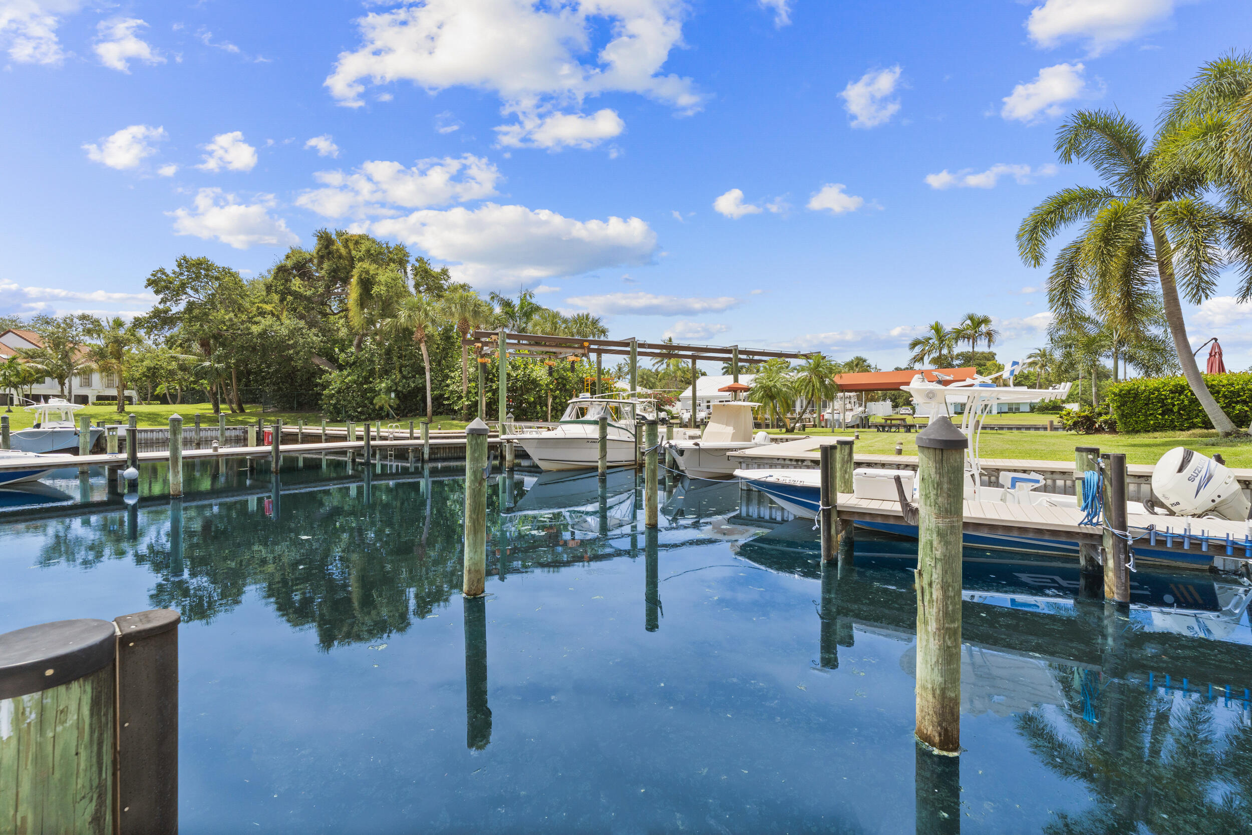 MARINERS COVE 1 - Residential