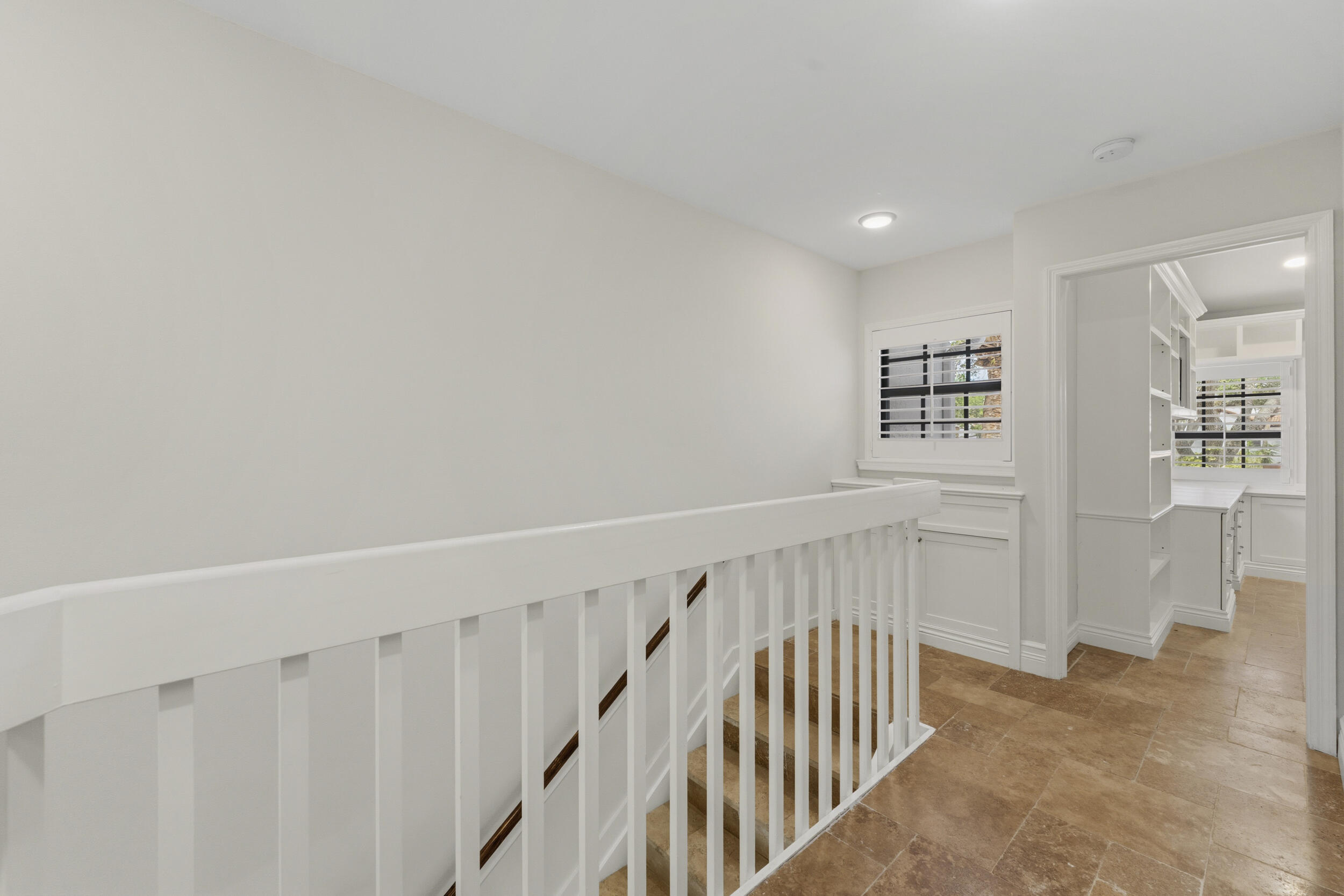 MARINERS COVE 1 - Residential