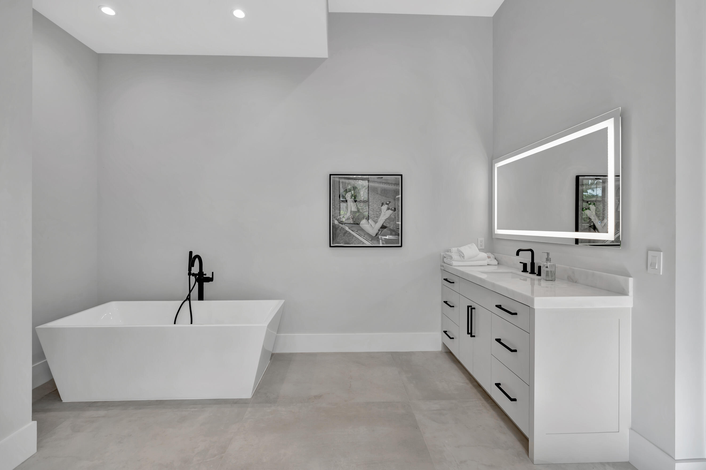 NORTH PALM BEACH VILLAGE OF 6 - Residential