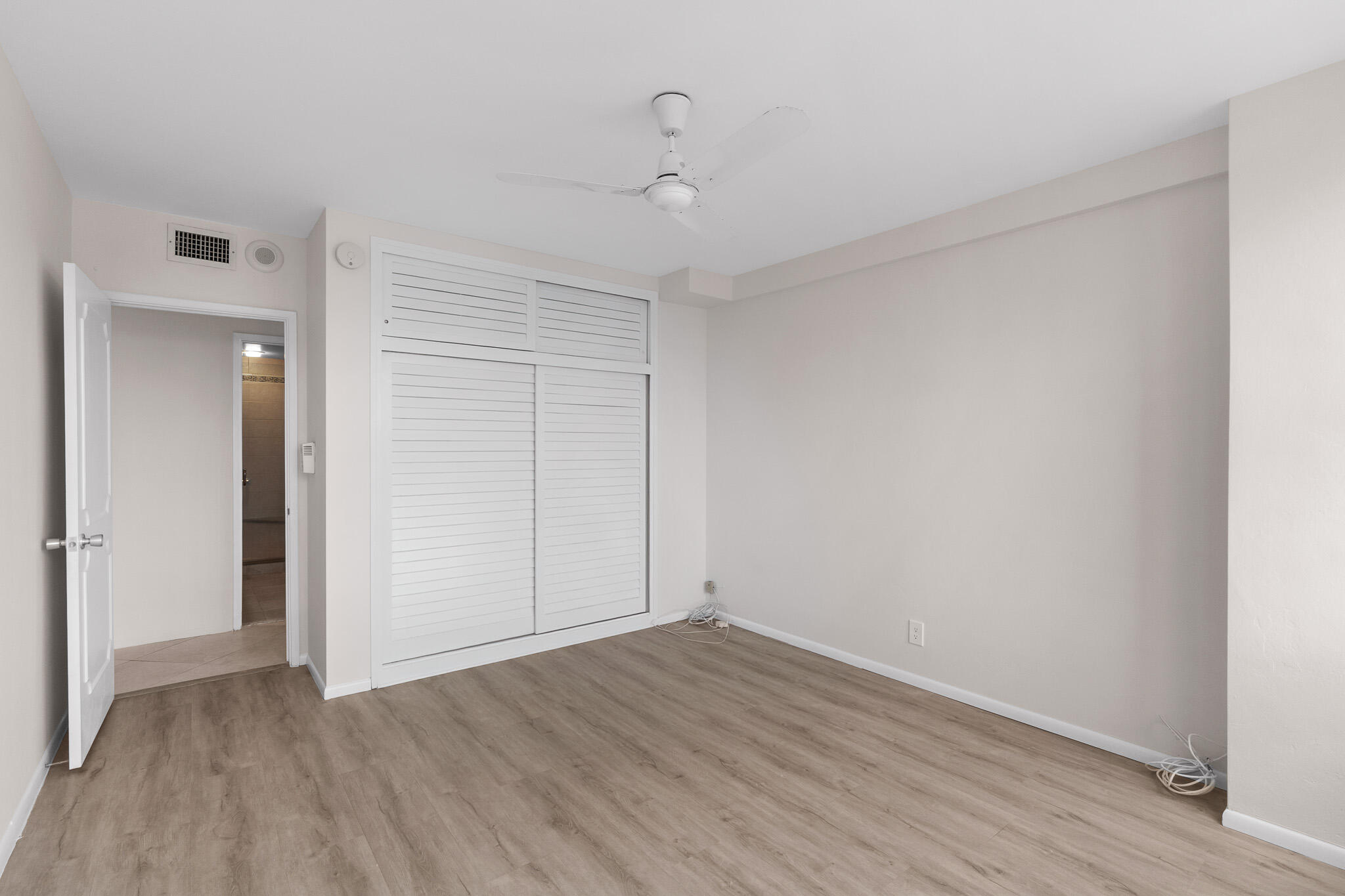 CORAL RIDGE TOWERS NORTH CO-OP - Residential