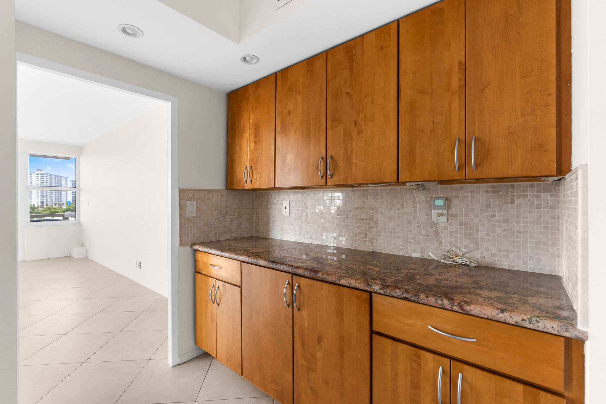 CORAL RIDGE TOWERS NORTH CO-OP - Residential