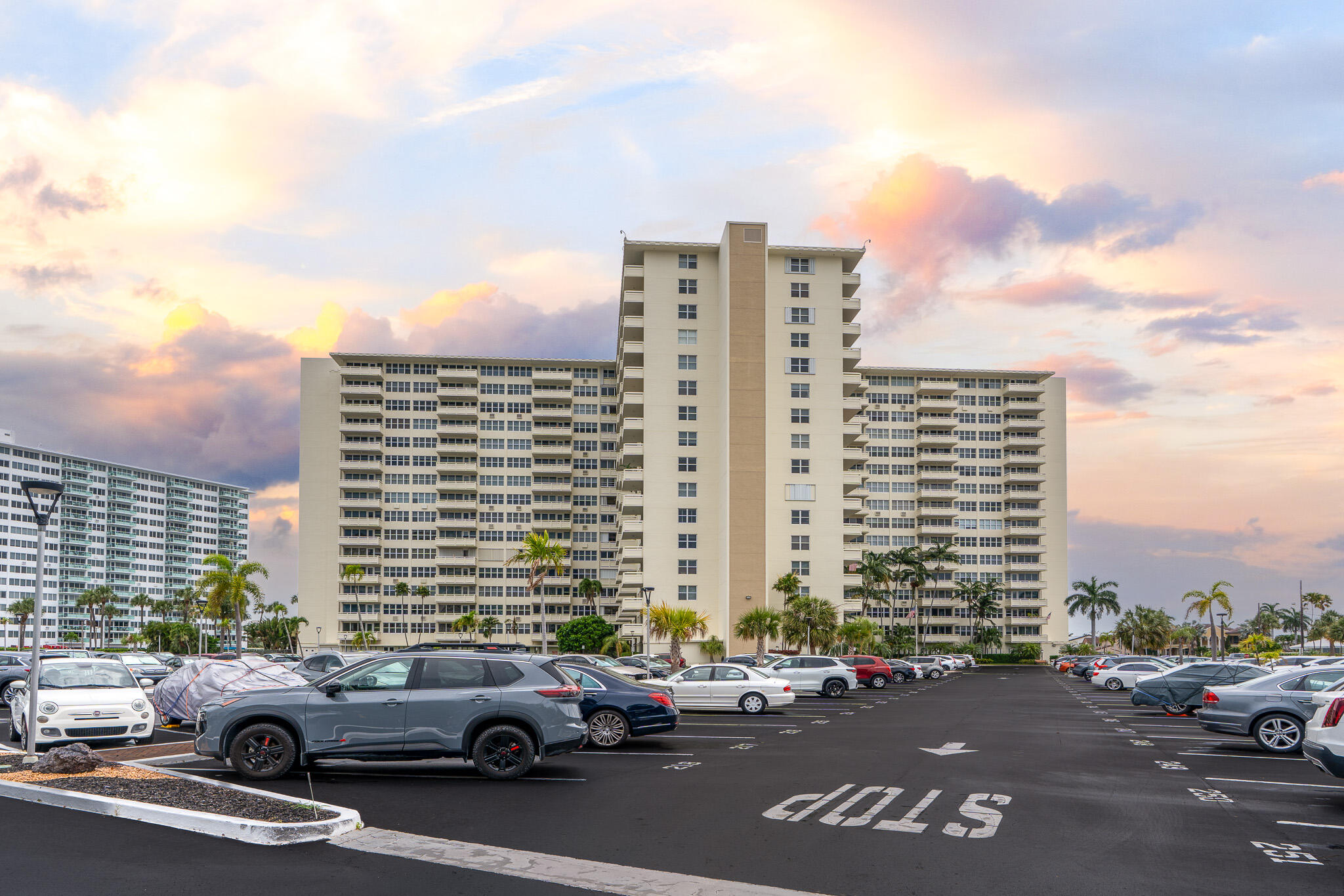 CORAL RIDGE TOWERS NORTH CO-OP - Residential
