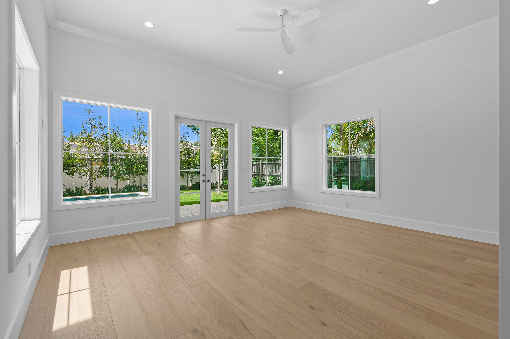 Tequesta Country Club - Residential