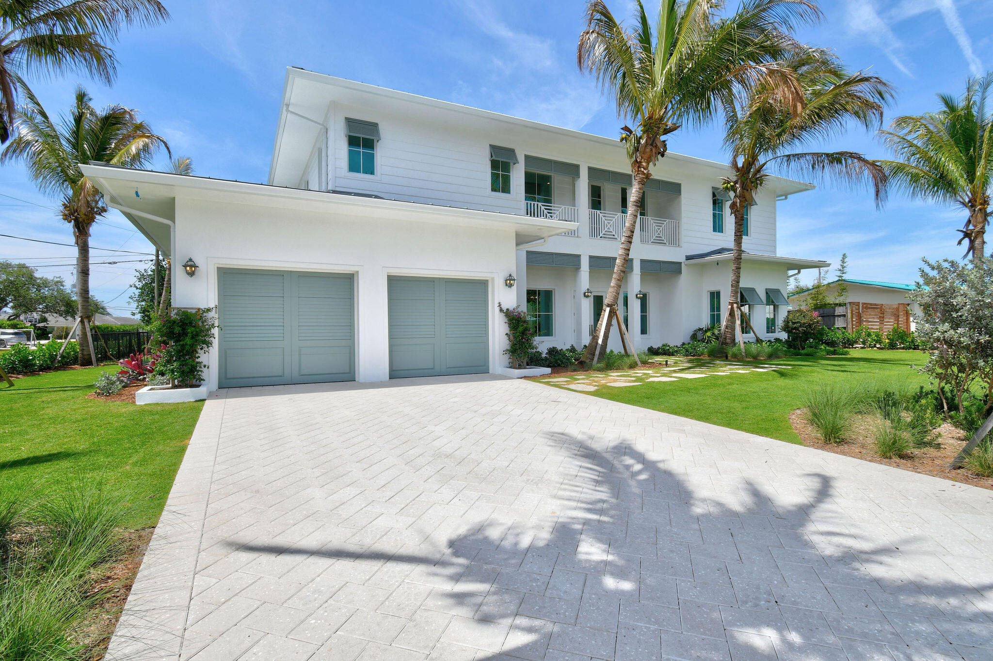 Tequesta Country Club - Residential