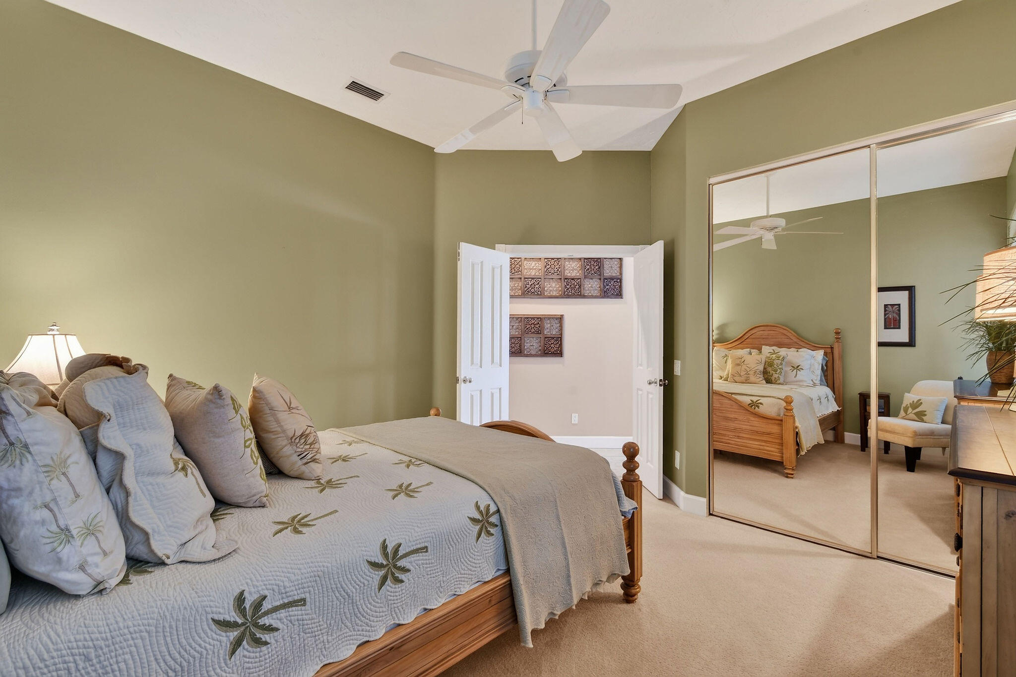 DOUBLE TREE - Residential