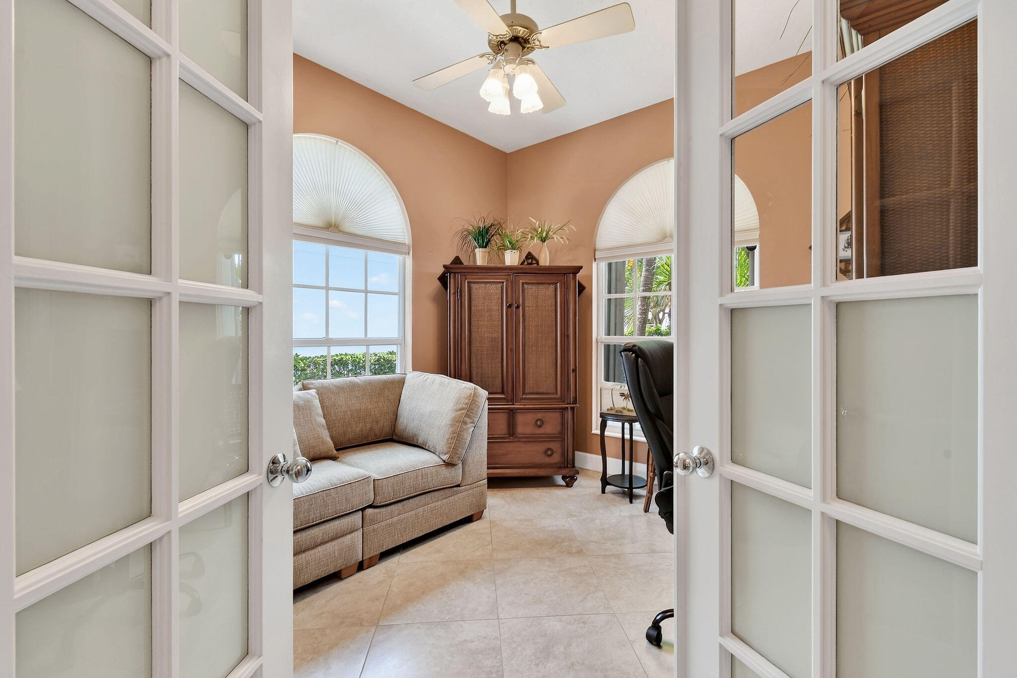 DOUBLE TREE - Residential