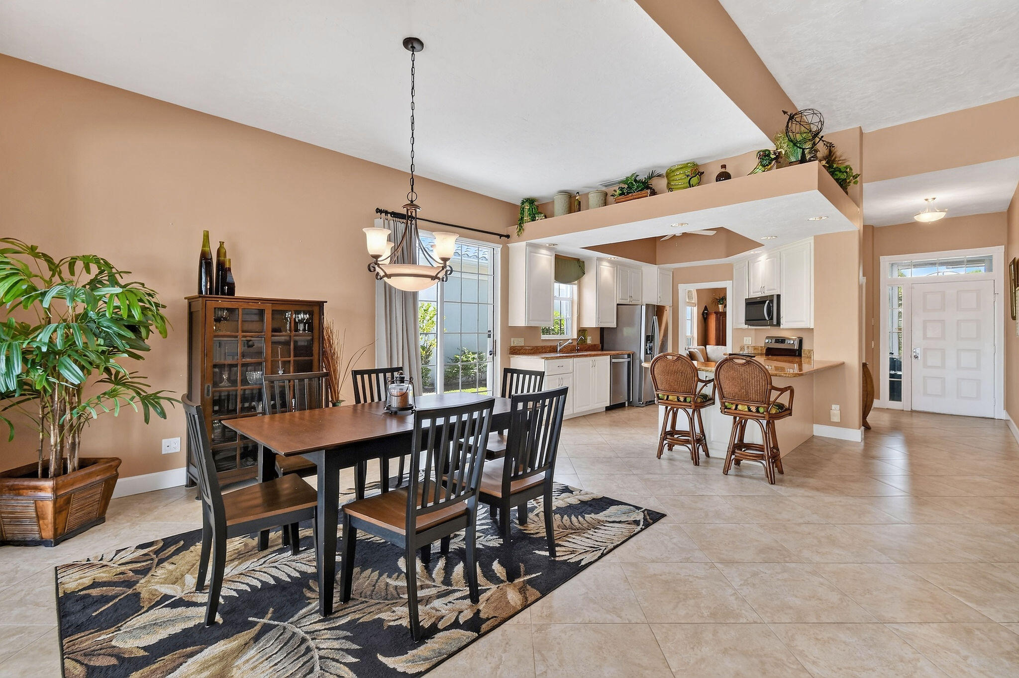 DOUBLE TREE - Residential
