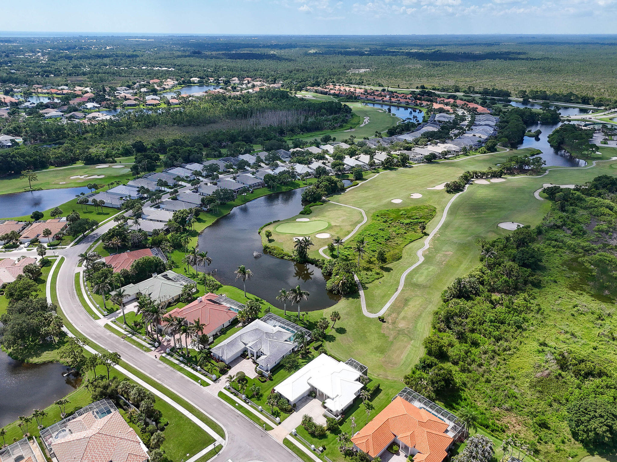 DOUBLE TREE - Residential