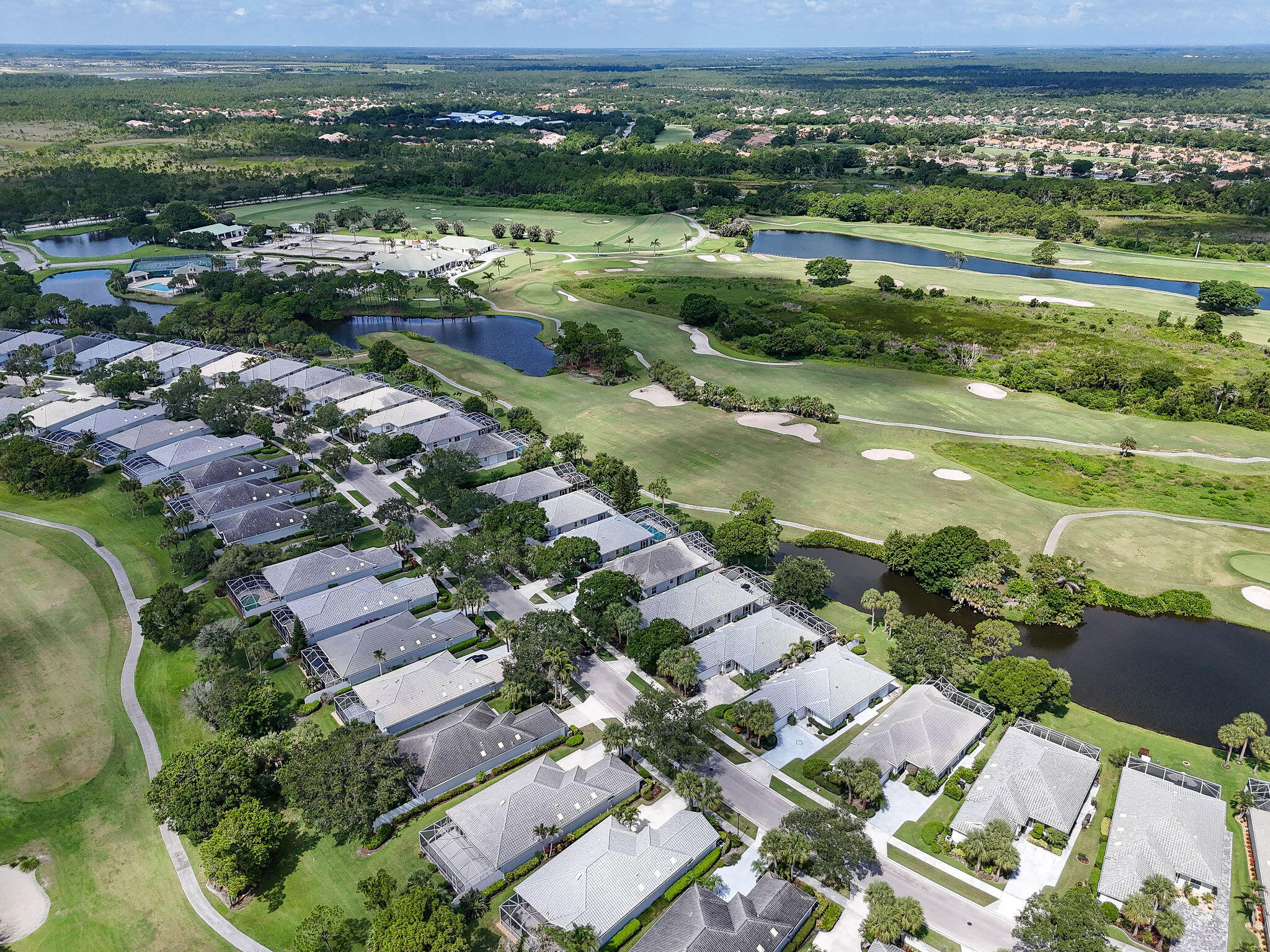 DOUBLE TREE - Residential