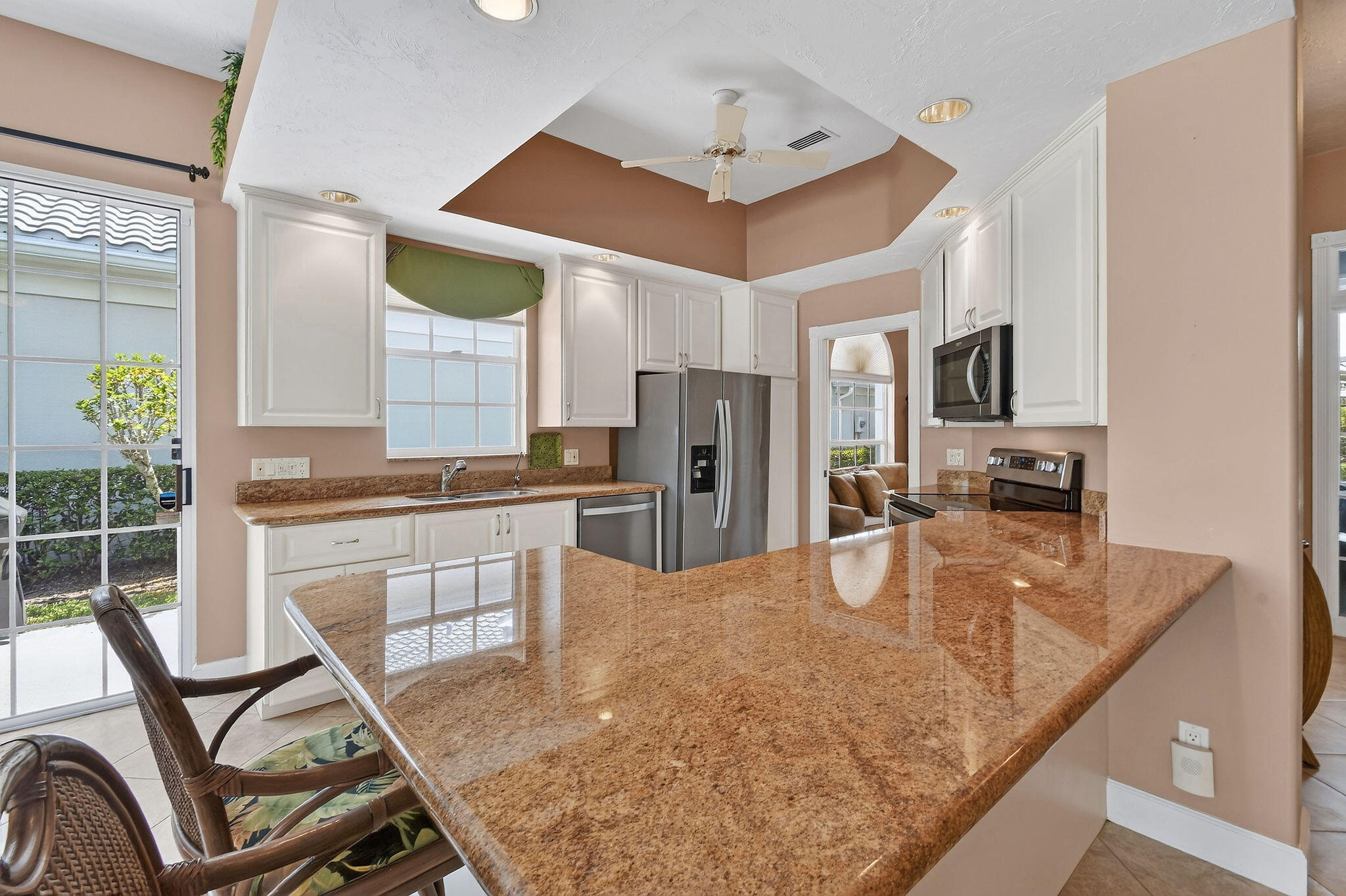 DOUBLE TREE - Residential