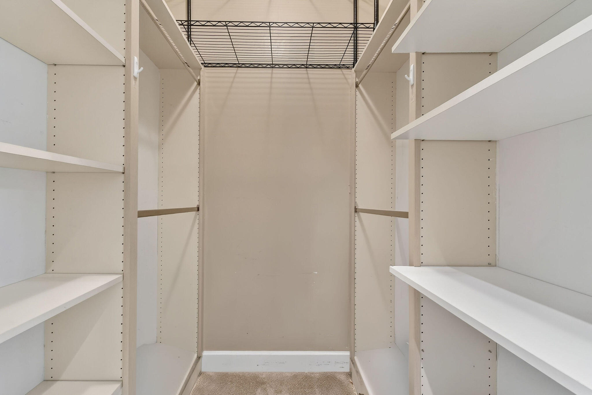 DOUBLE TREE - Residential