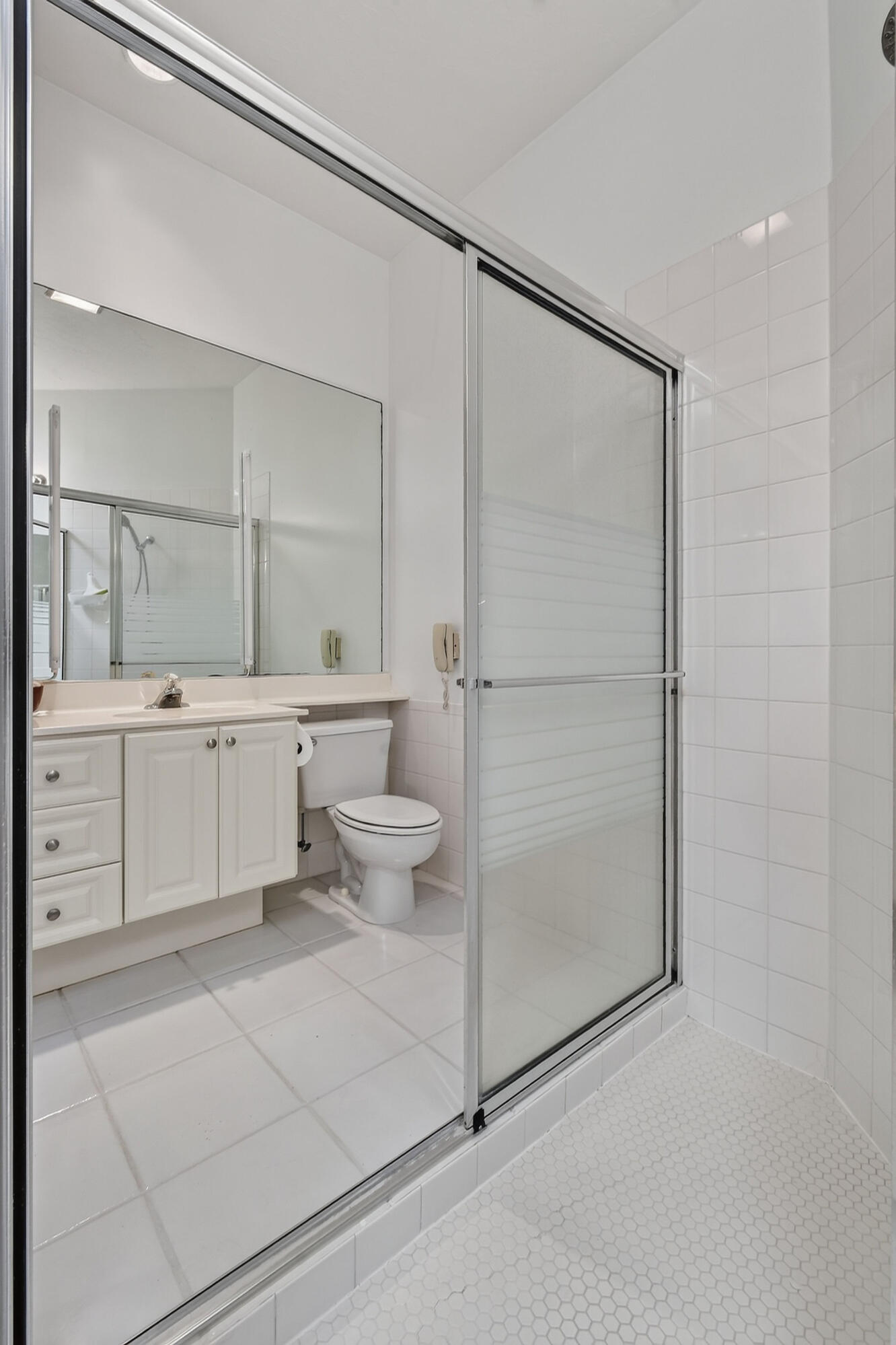 DOUBLE TREE - Residential