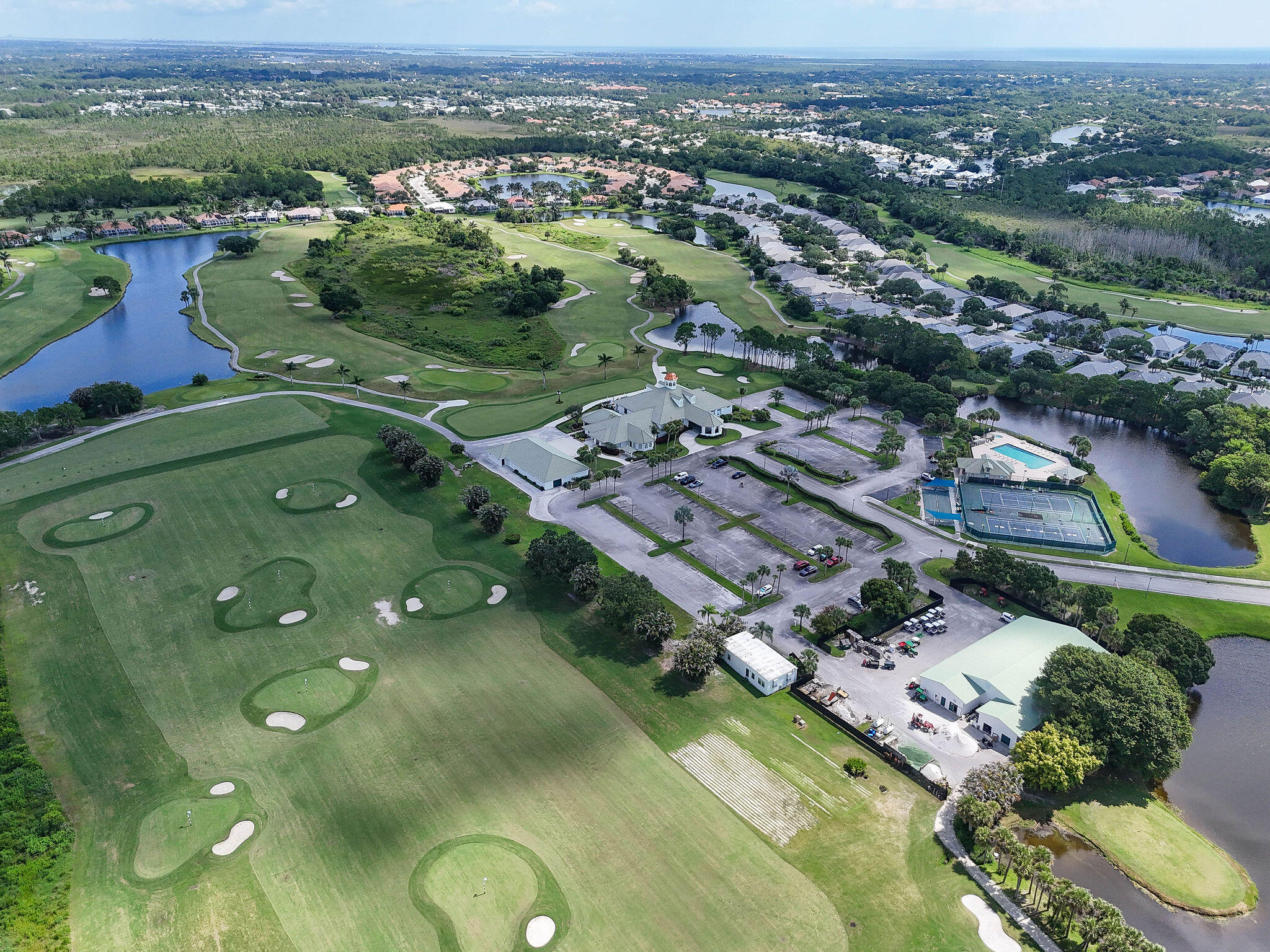 DOUBLE TREE - Residential