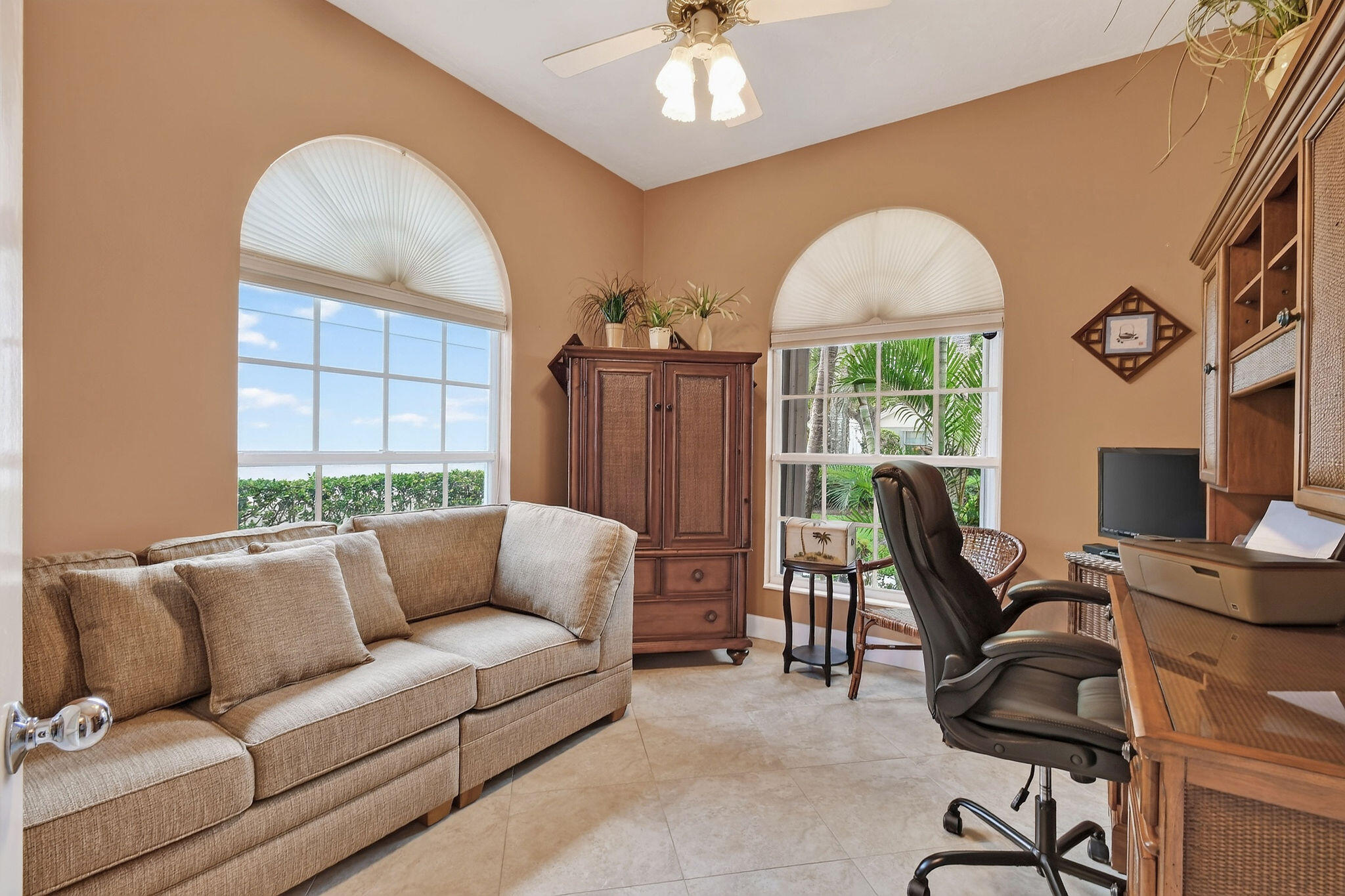 DOUBLE TREE - Residential