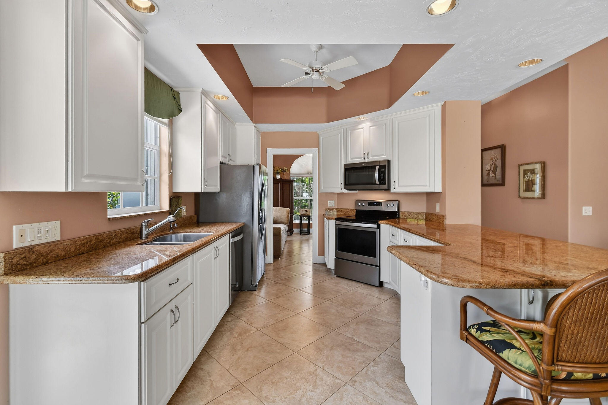 DOUBLE TREE - Residential
