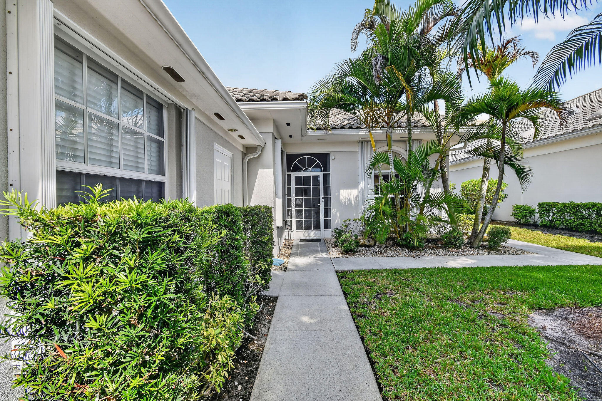 DOUBLE TREE - Residential