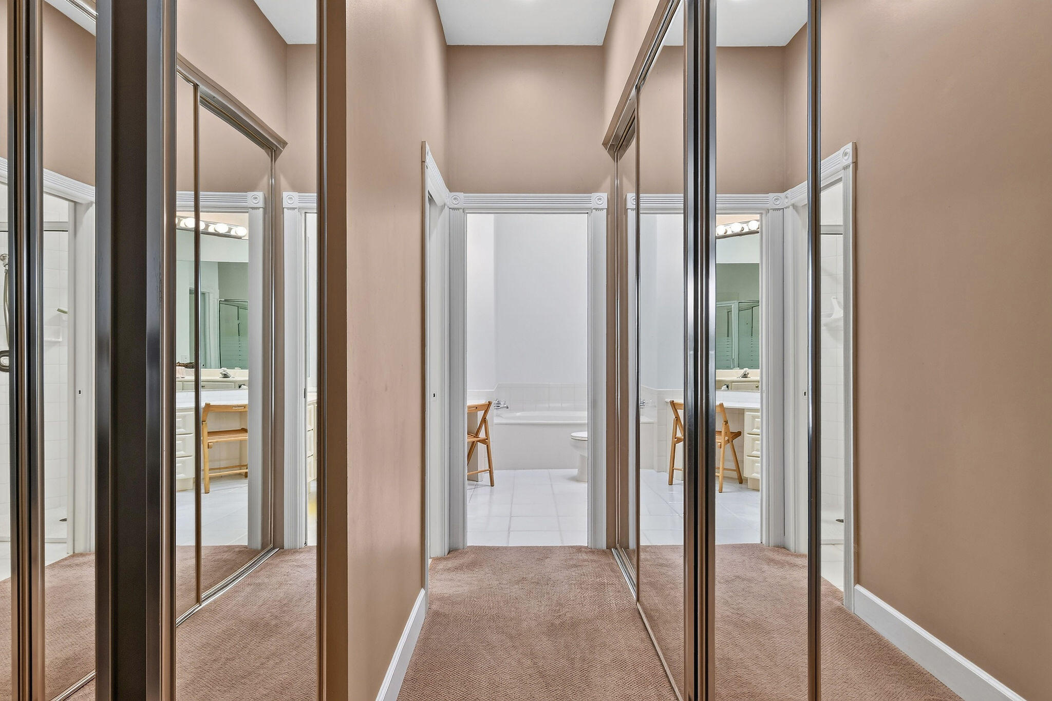 DOUBLE TREE - Residential